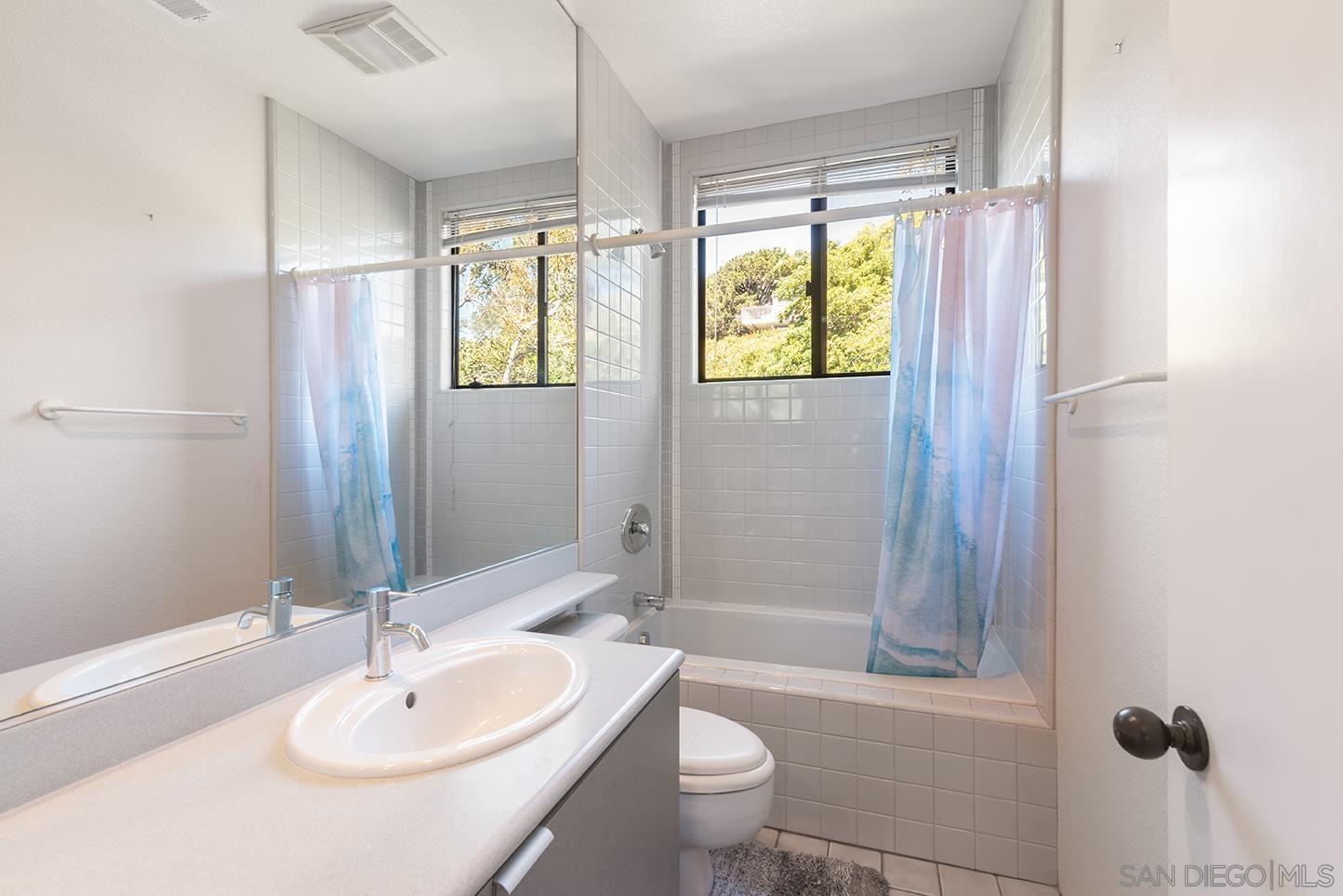 Detail Gallery Image 27 of 30 For 2160  via Mar Valle, Del Mar,  CA 92014 - 5 Beds | 6/1 Baths