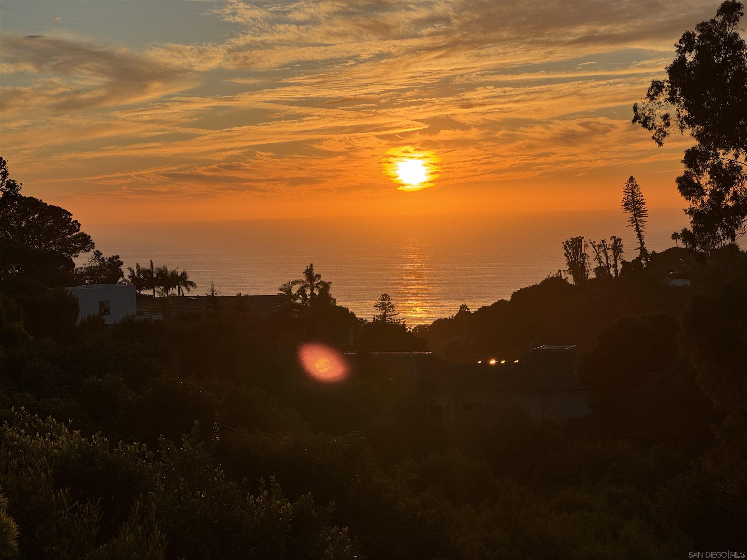 Detail Gallery Image 45 of 62 For 1402  Rodeo Drive, La Jolla,  CA 92037 - 5 Beds | 3/1 Baths