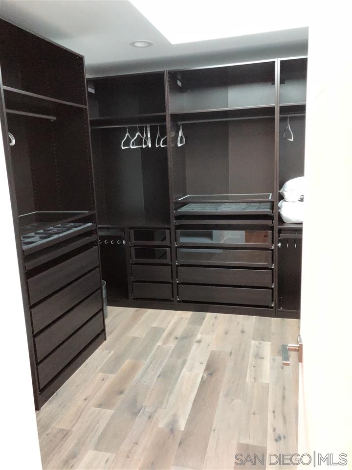 Detail Gallery Image 7 of 62 For 1402  Rodeo Drive, La Jolla,  CA 92037 - 5 Beds | 3/1 Baths