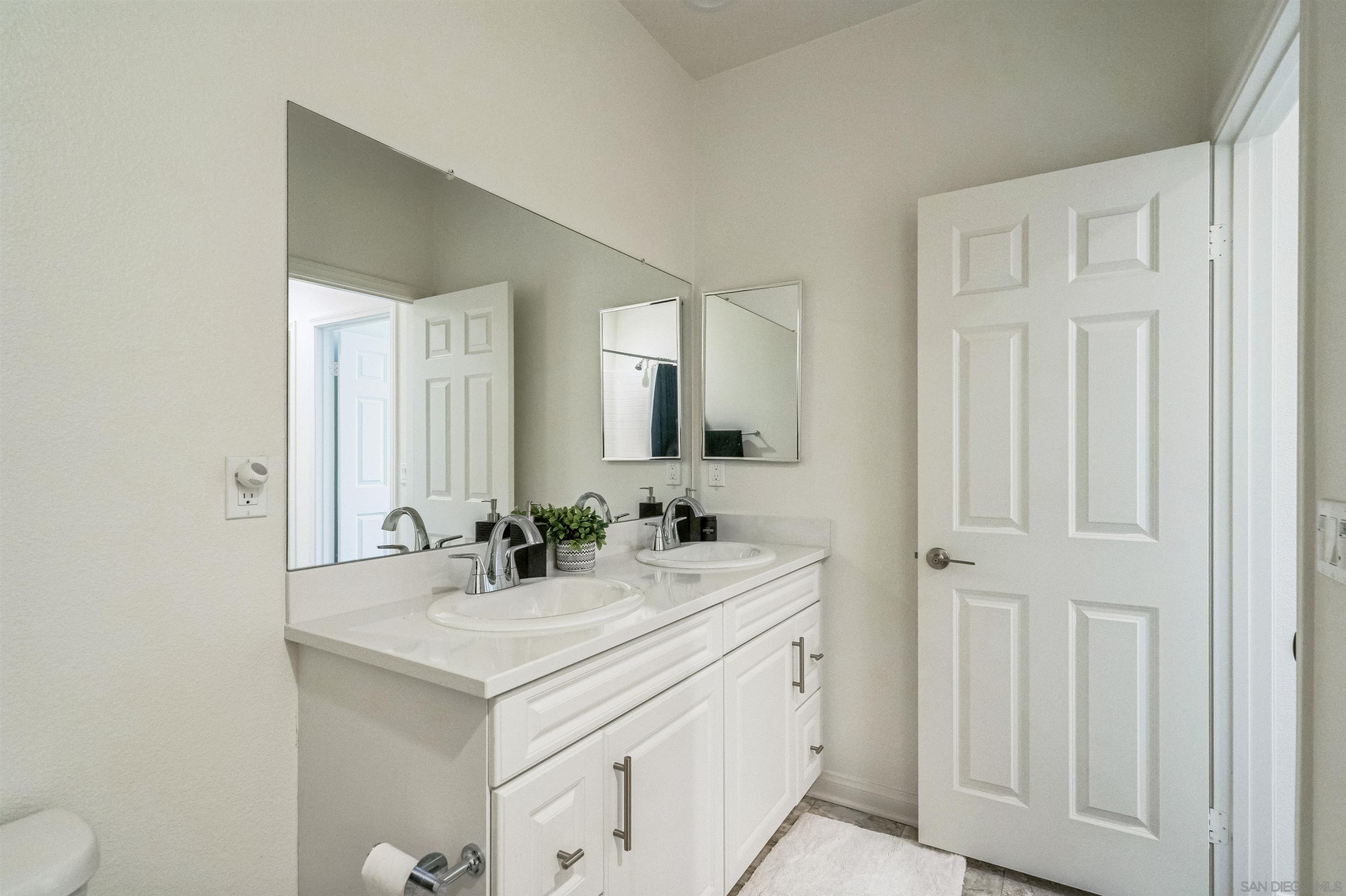 Detail Gallery Image 21 of 47 For 2018  Barite St, Spring Valley,  CA 91977 - 3 Beds | 2/1 Baths