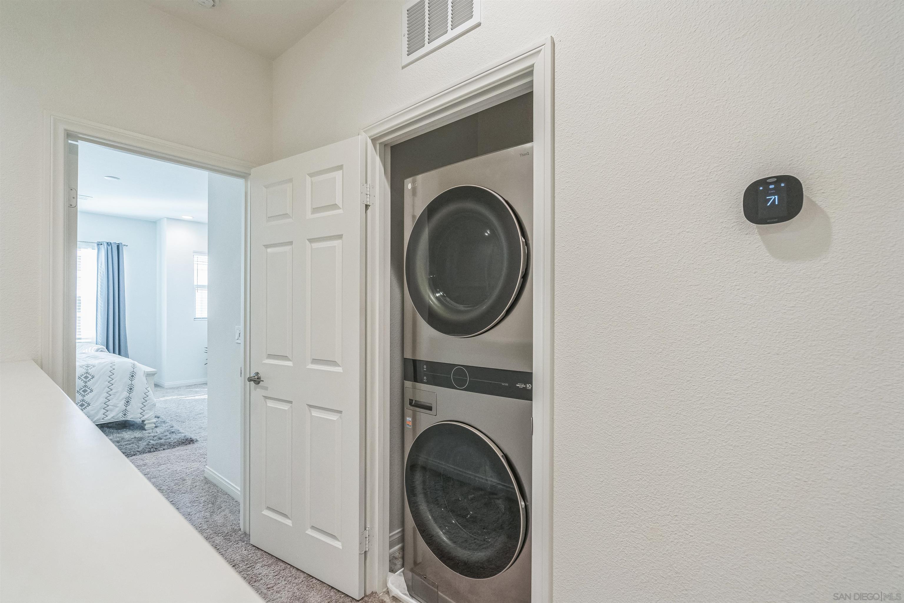 Detail Gallery Image 24 of 47 For 2018  Barite St, Spring Valley,  CA 91977 - 3 Beds | 2/1 Baths