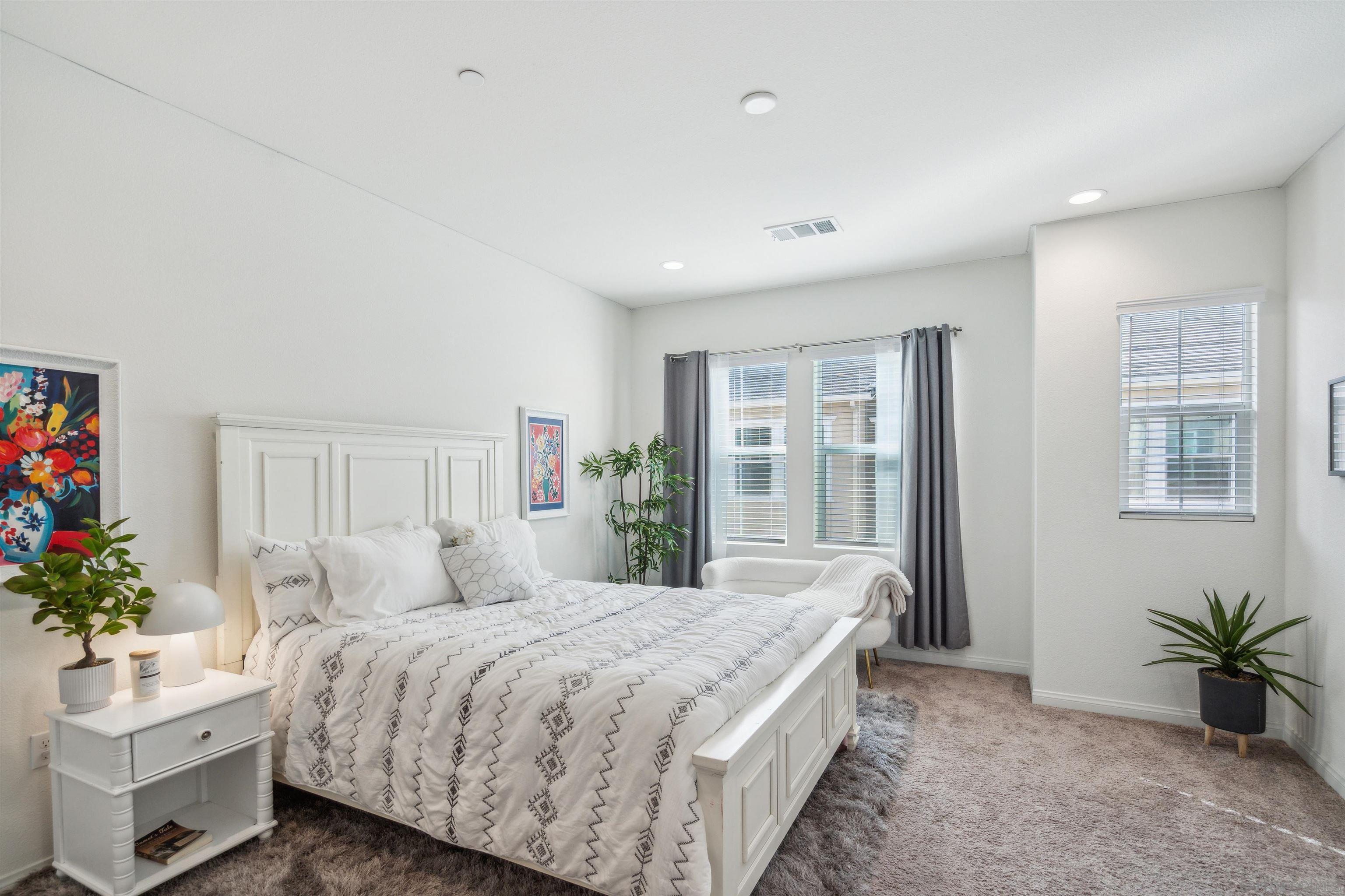 Detail Gallery Image 25 of 47 For 2018  Barite St, Spring Valley,  CA 91977 - 3 Beds | 2/1 Baths