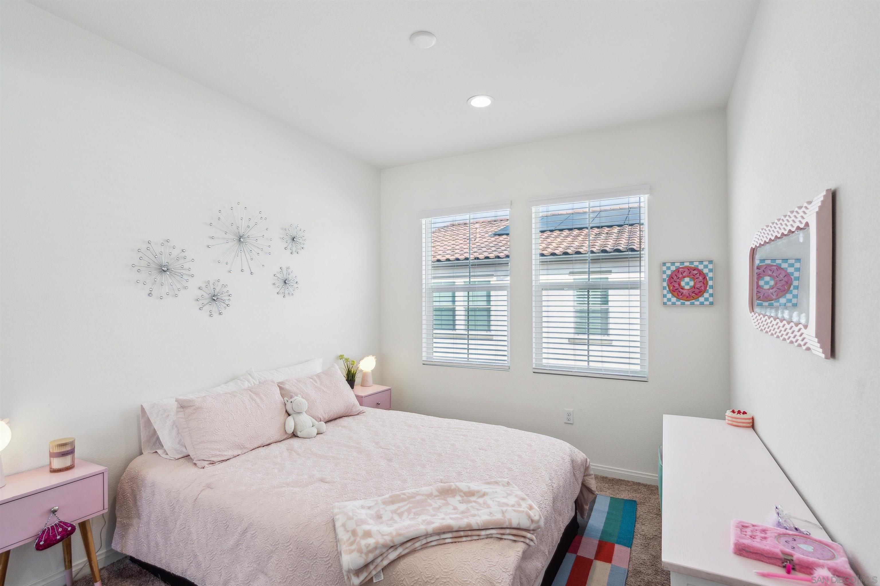 Detail Gallery Image 35 of 47 For 2018  Barite St, Spring Valley,  CA 91977 - 3 Beds | 2/1 Baths