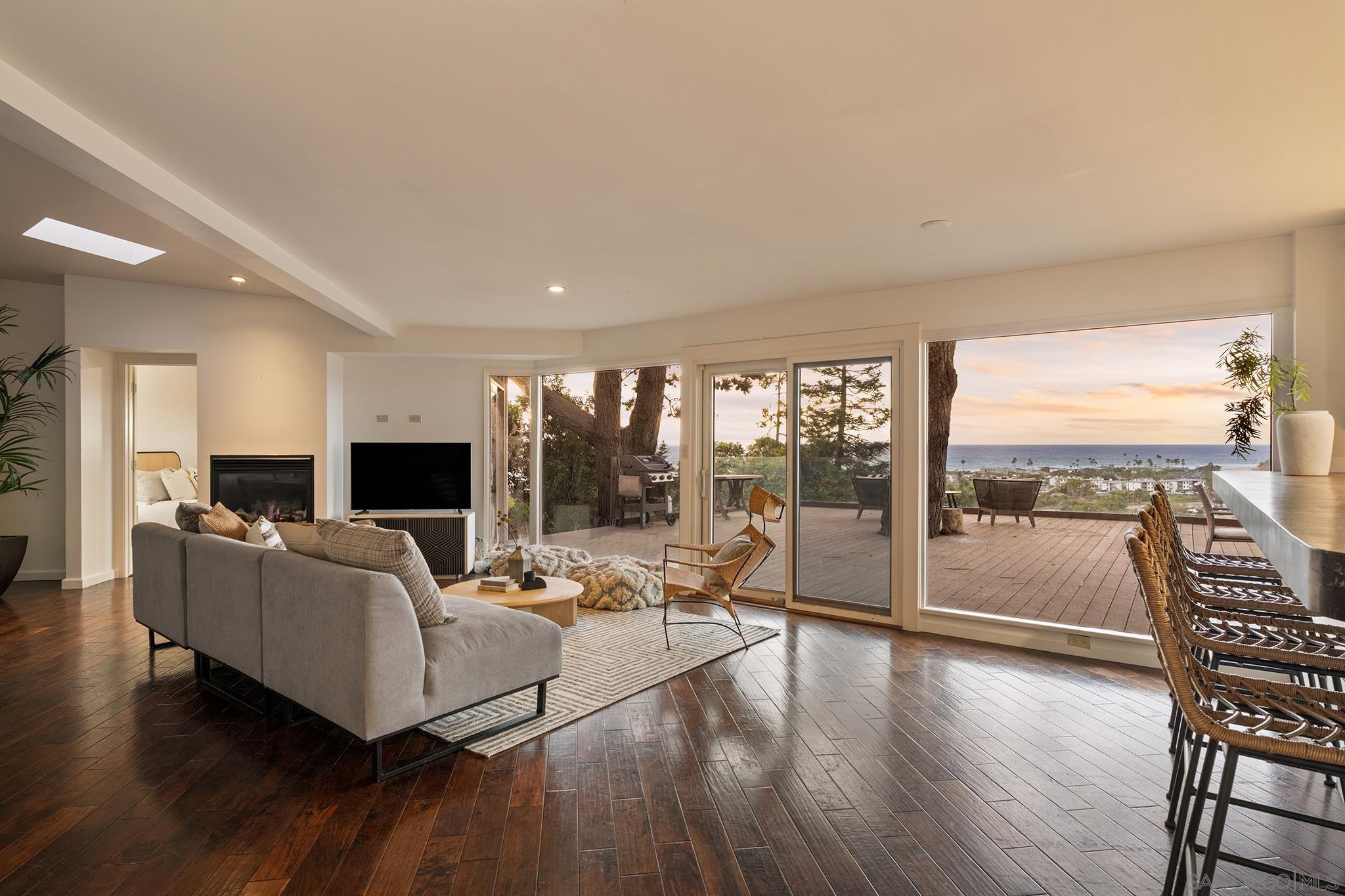 Detail Gallery Image 6 of 60 For 2165  Balboa Ave, Del Mar,  CA 92014 - 3 Beds | 2 Baths