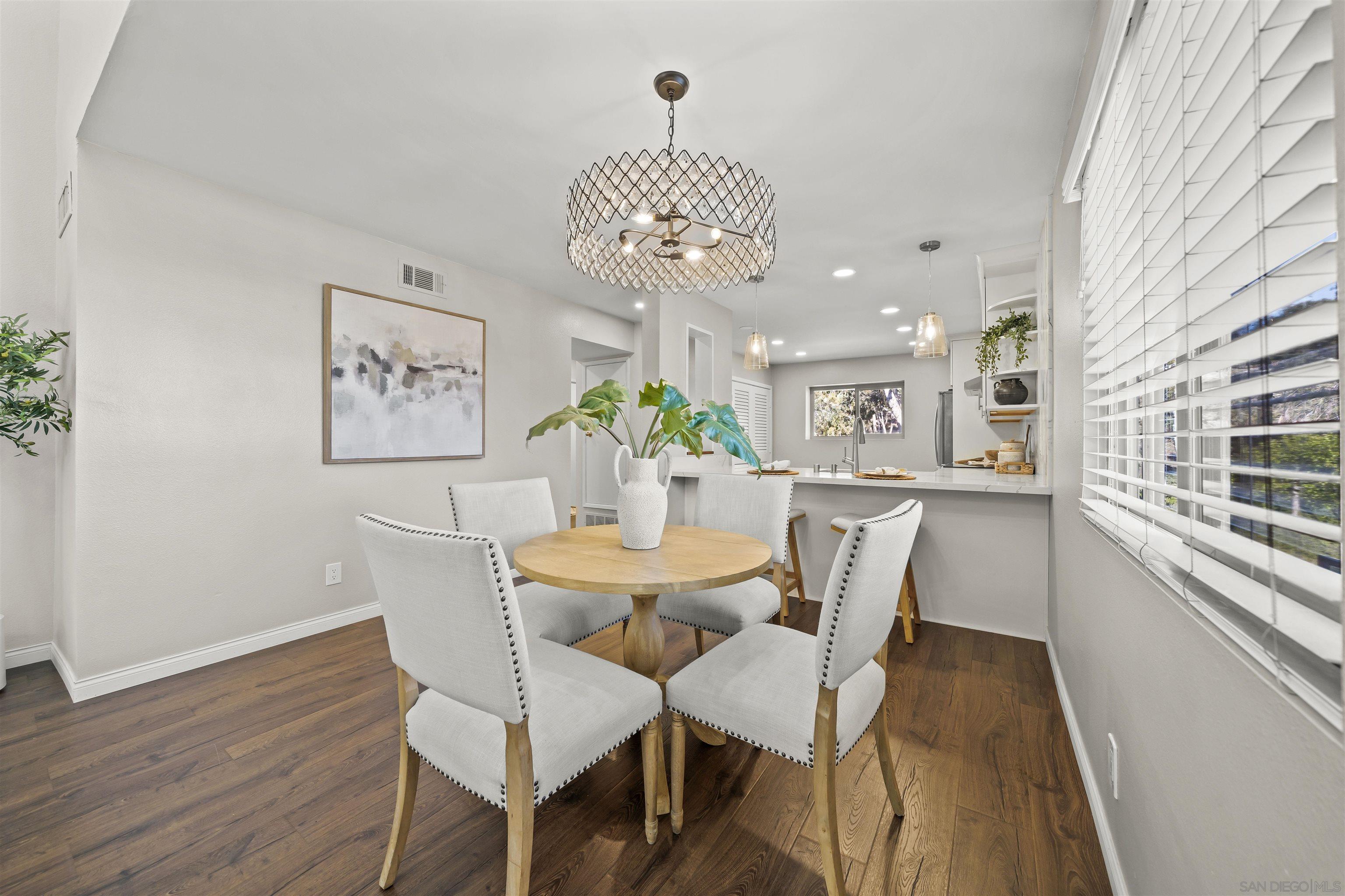 Detail Gallery Image 11 of 51 For 6363  Rancho Mission Rd  #8,  San Diego,  CA 92108 - 2 Beds | 2 Baths