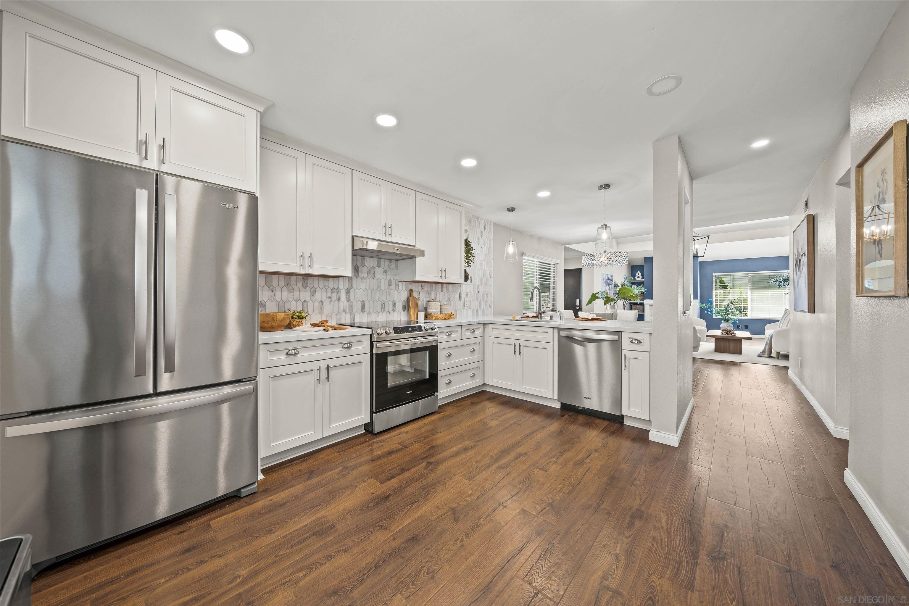 Detail Gallery Image 18 of 51 For 6363  Rancho Mission Rd  #8,  San Diego,  CA 92108 - 2 Beds | 2 Baths