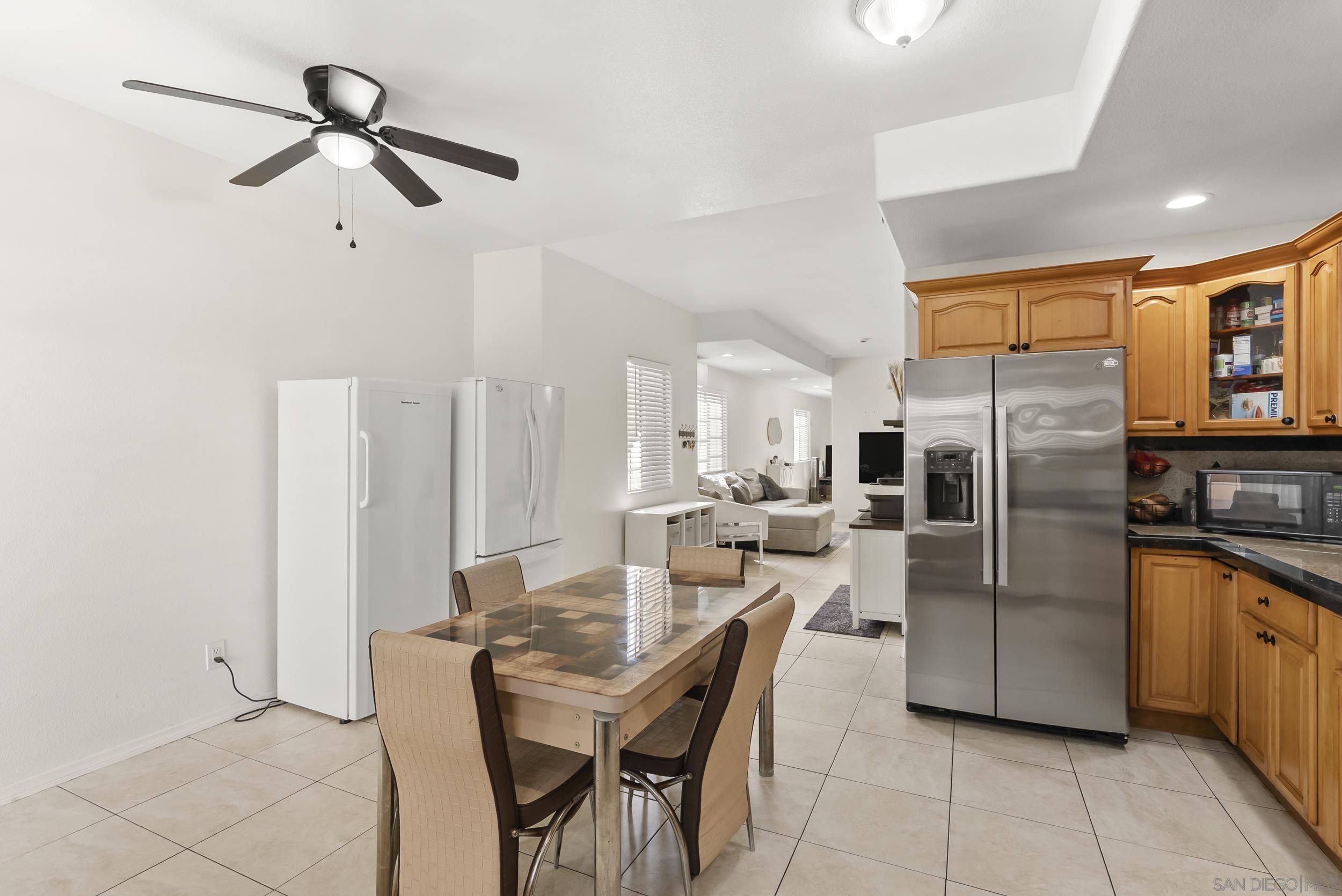 Detail Gallery Image 16 of 35 For 3746  Harding Ave, San Diego,  CA 92113 - 3 Beds | 3 Baths