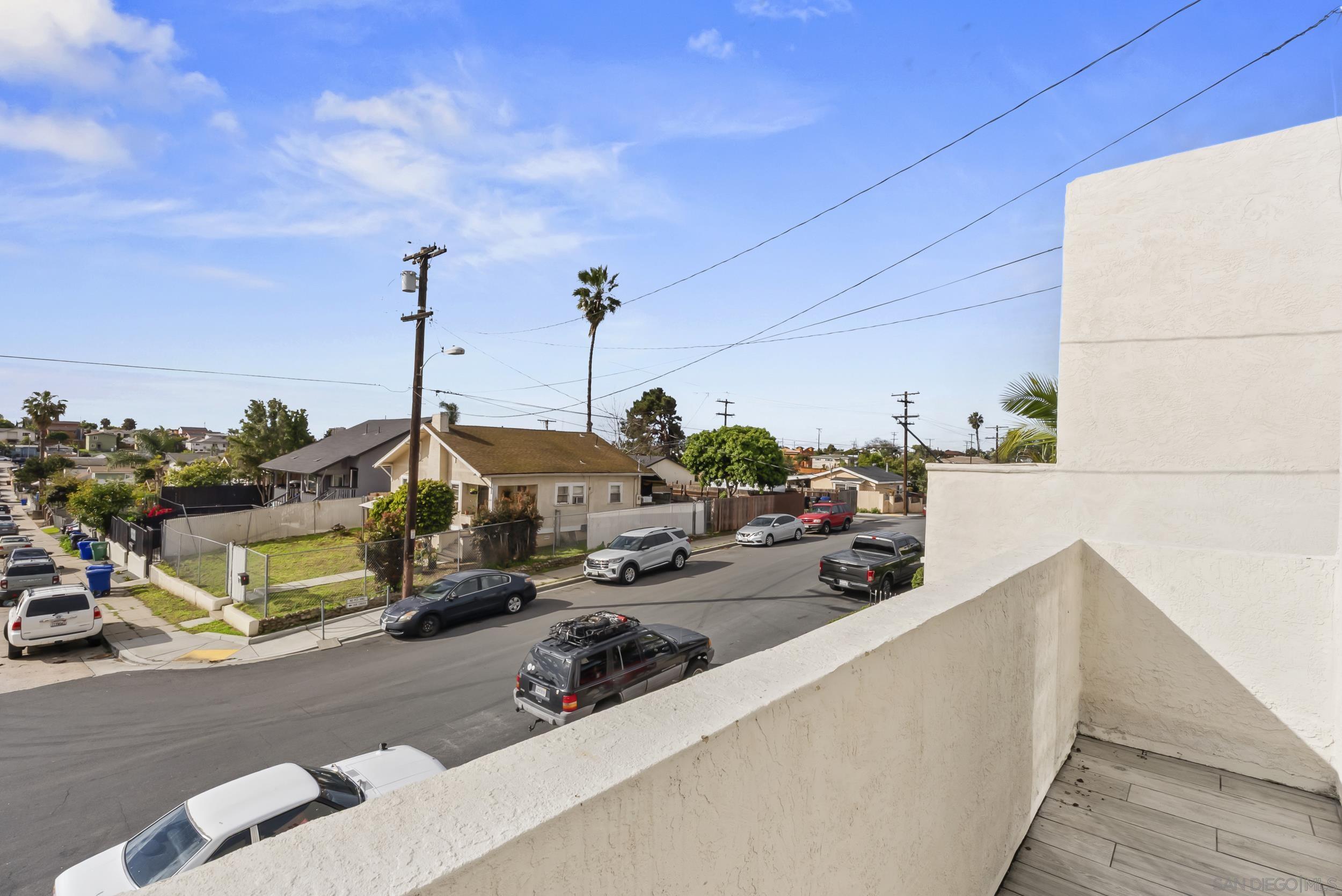 Detail Gallery Image 24 of 35 For 3746  Harding Ave, San Diego,  CA 92113 - 3 Beds | 3 Baths