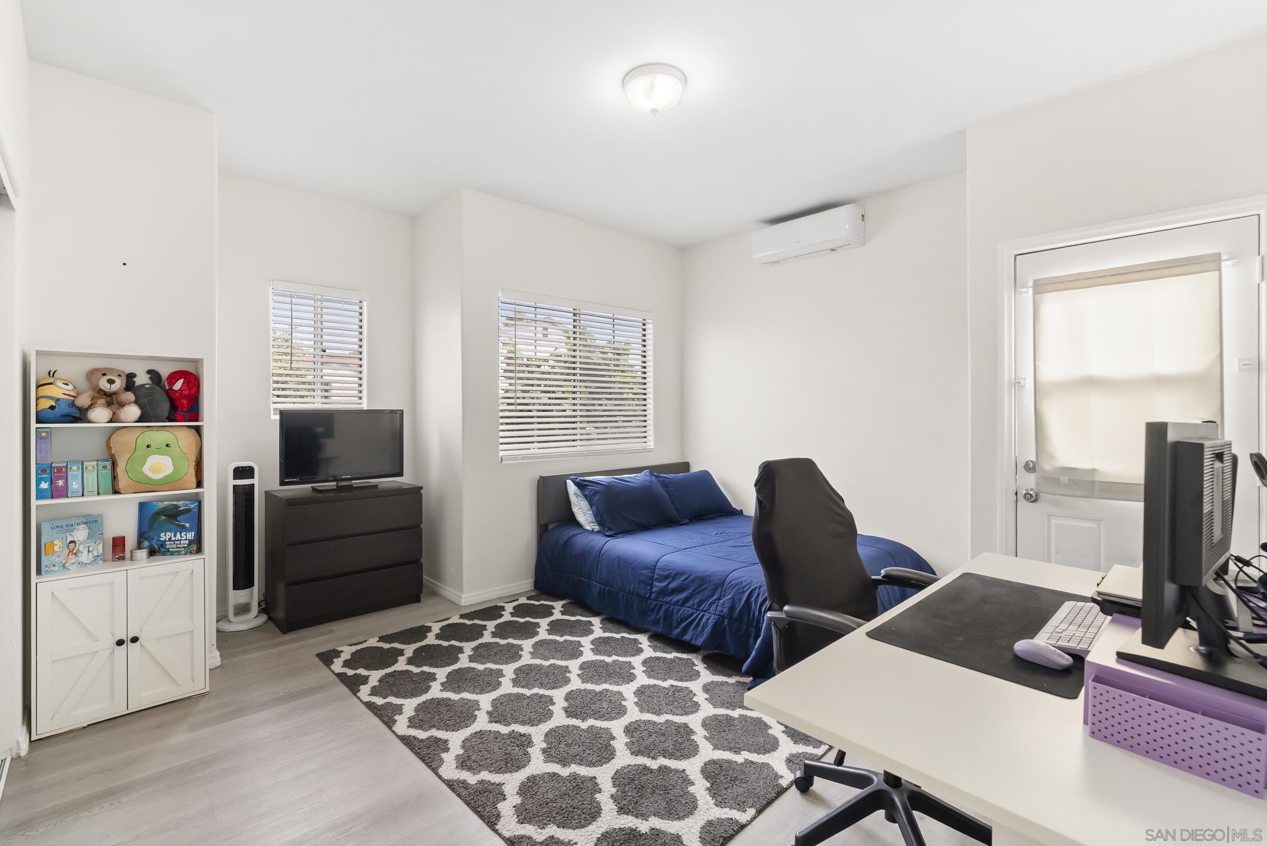 Detail Gallery Image 30 of 35 For 3746  Harding Ave, San Diego,  CA 92113 - 3 Beds | 3 Baths