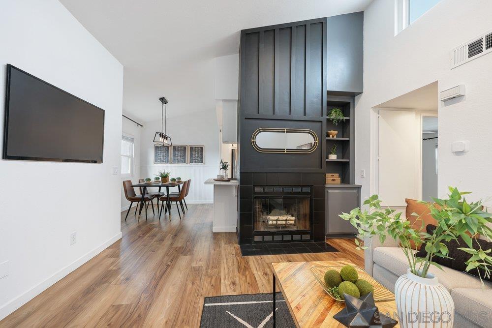 Detail Gallery Image 5 of 20 For 1009  Essex St.  #6,  San Diego,  CA 92103 - 2 Beds | 2 Baths