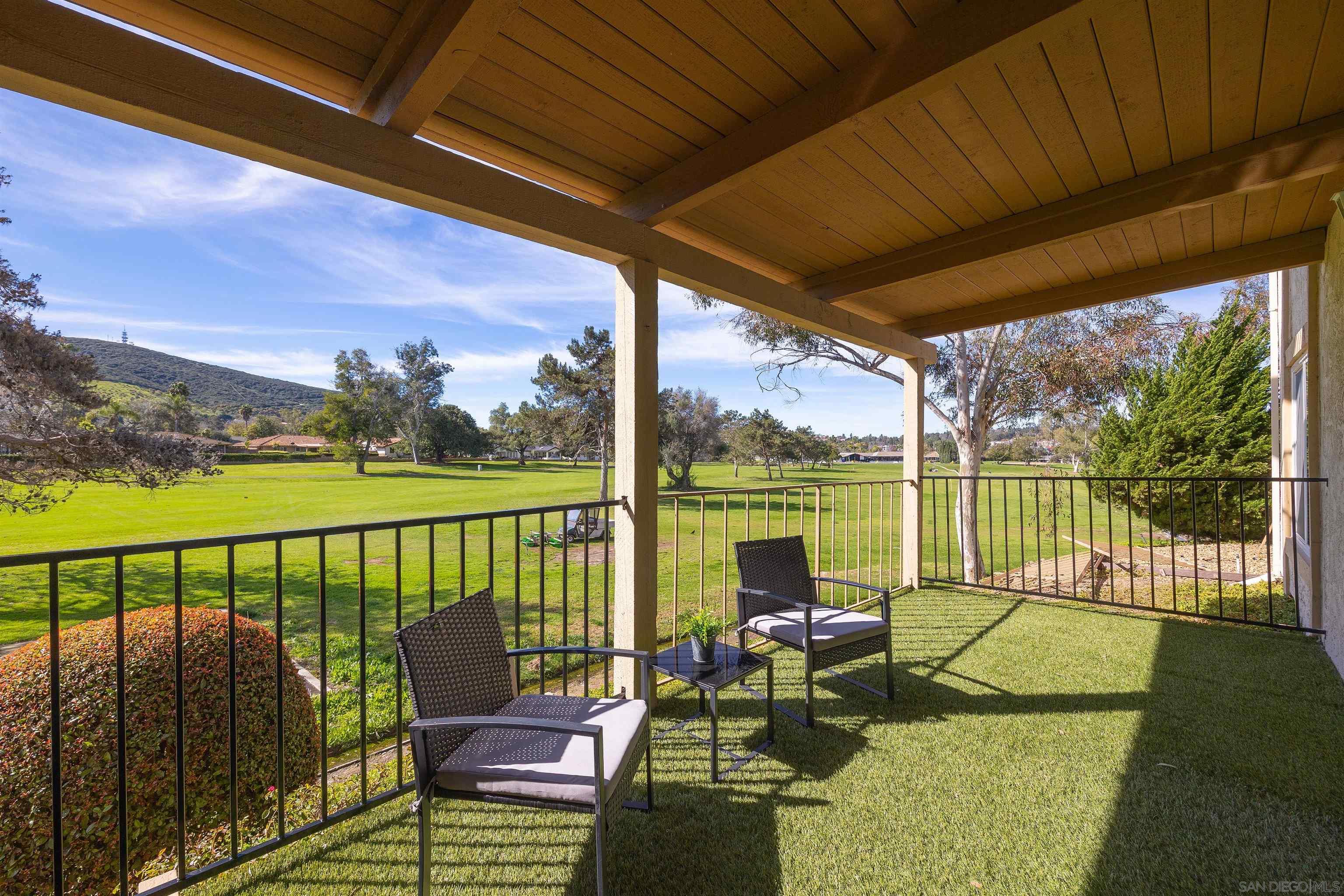 Detail Gallery Image 20 of 33 For 1886  Fairway Circle Dr, San Marcos,  CA 92078 - 3 Beds | 2 Baths