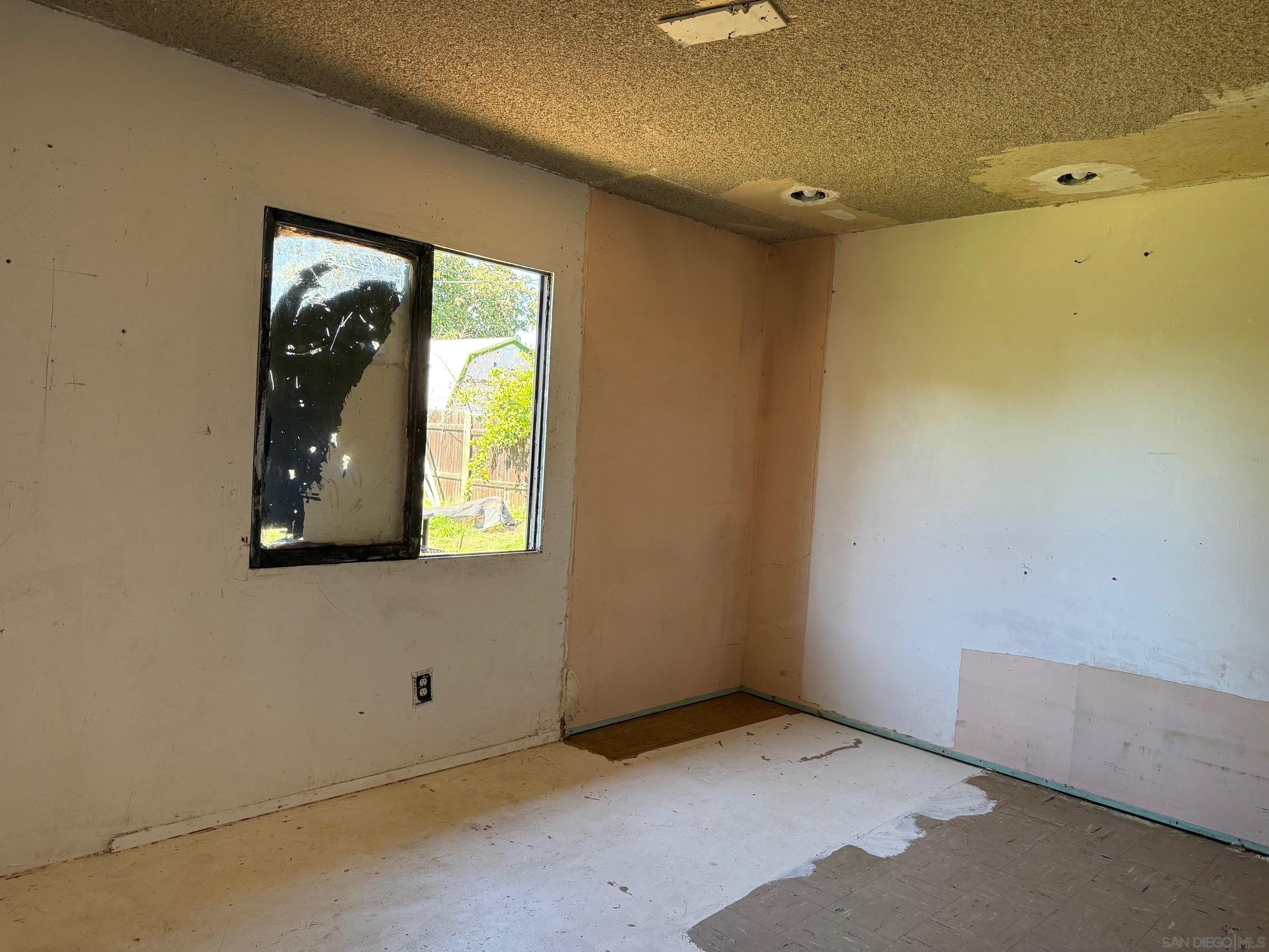 Detail Gallery Image 15 of 22 For 580  Galena St., El Cajon,  CA 92019 - 3 Beds | 2 Baths