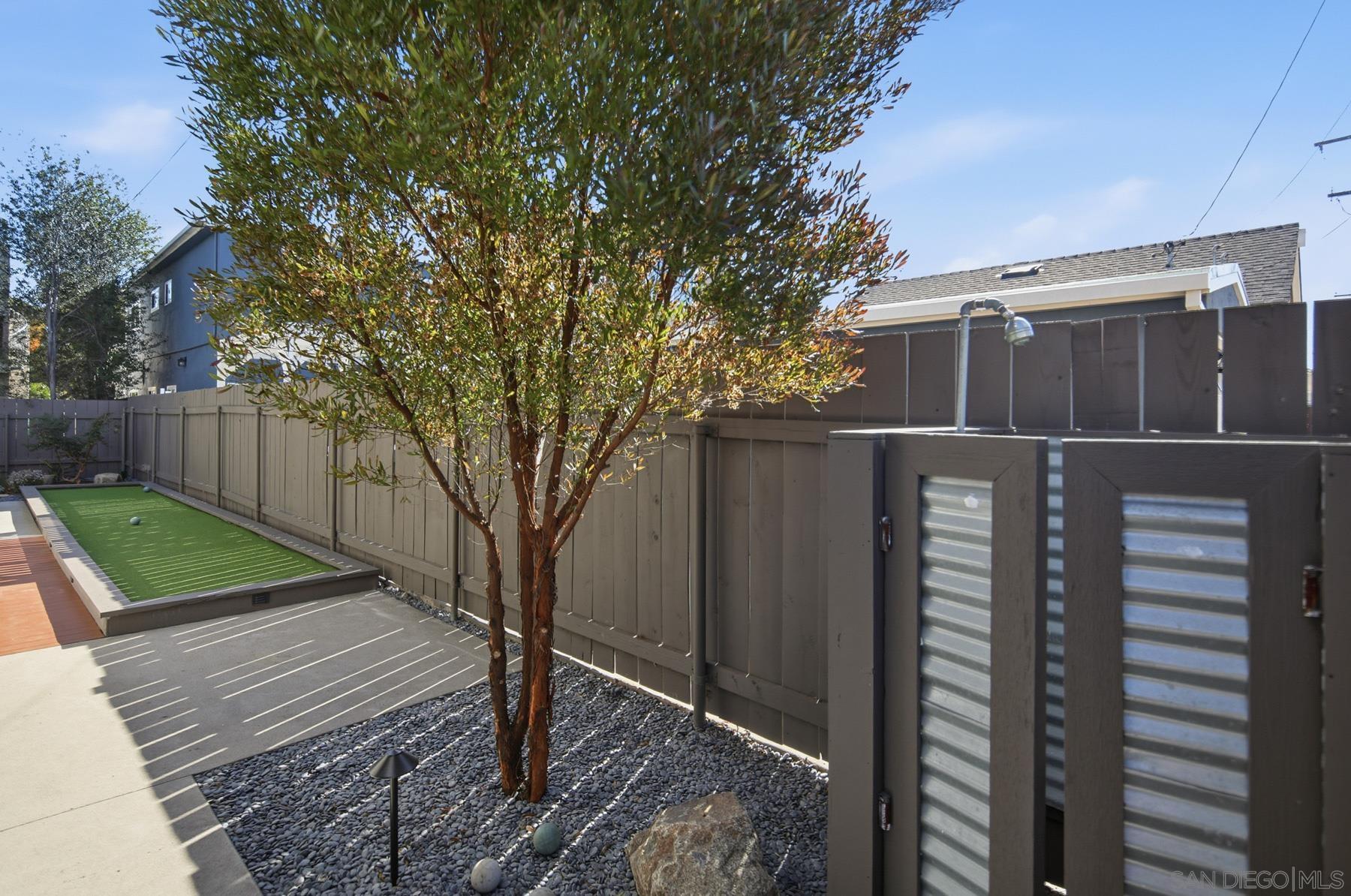 Detail Gallery Image 33 of 38 For 420  1st St, Coronado,  CA 92118 - 3 Beds | 3 Baths