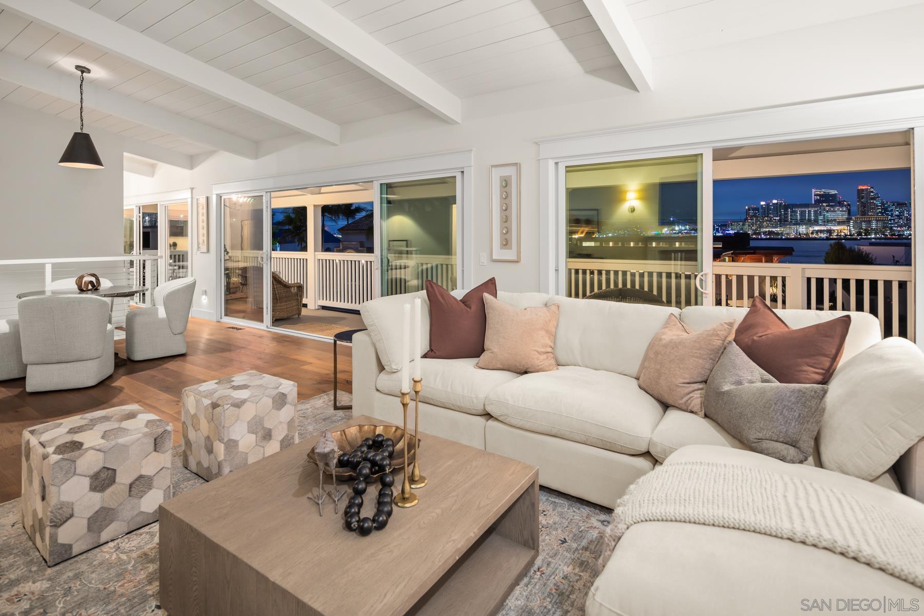 Detail Gallery Image 7 of 38 For 420  1st St, Coronado,  CA 92118 - 3 Beds | 3 Baths