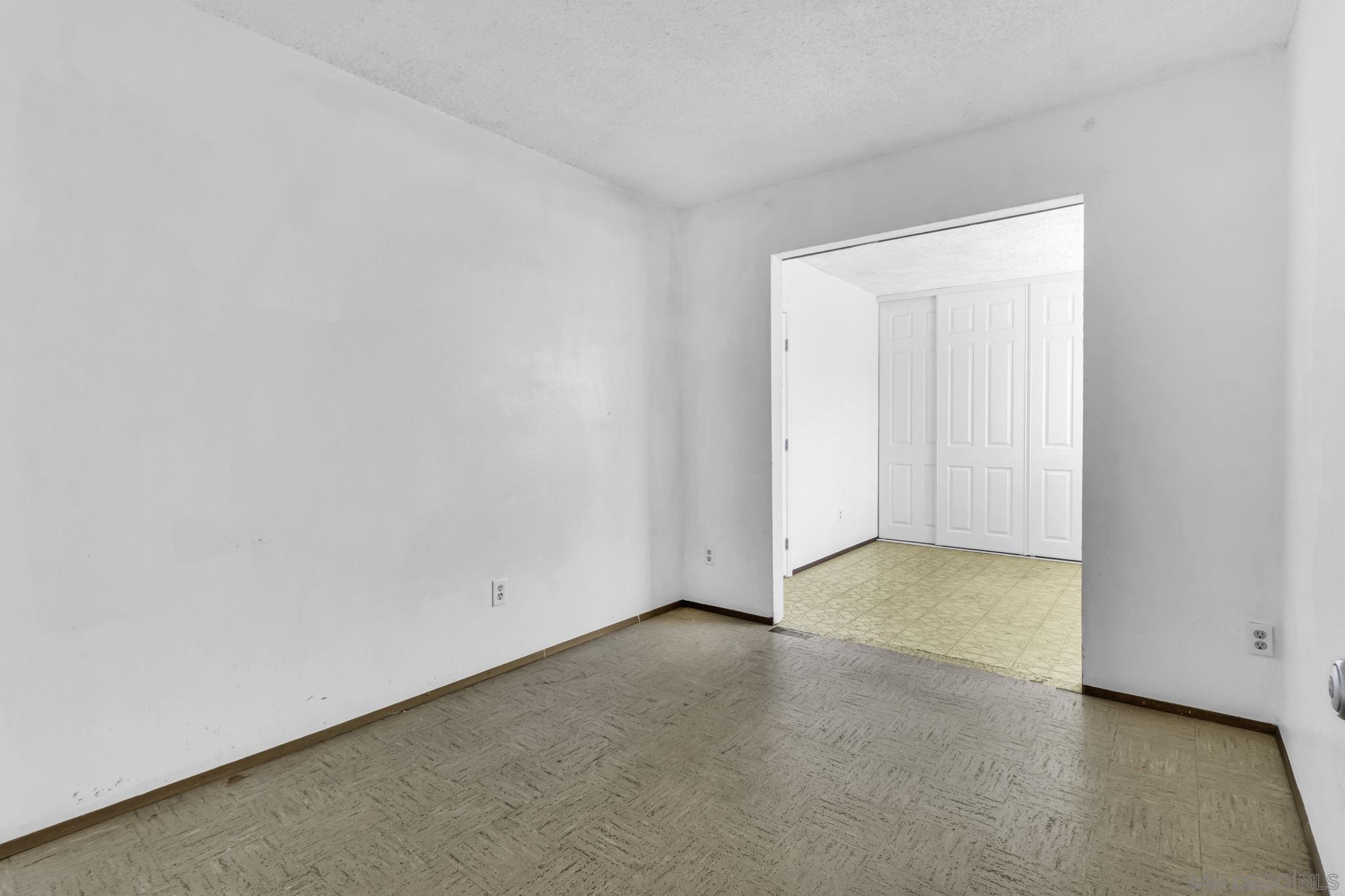 Detail Gallery Image 18 of 31 For 1454  Greycourt Way, San Diego,  CA 92114 - 4 Beds | 2 Baths