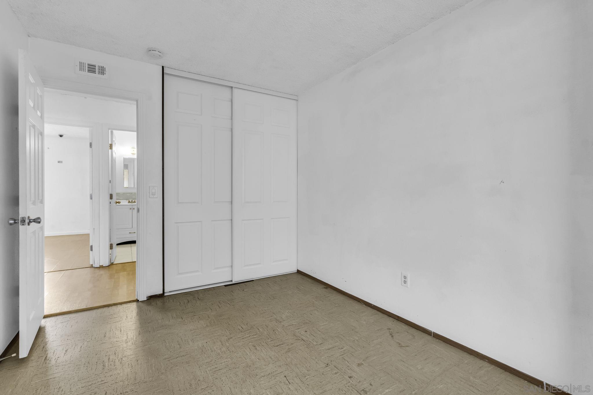 Detail Gallery Image 19 of 31 For 1454  Greycourt Way, San Diego,  CA 92114 - 4 Beds | 2 Baths