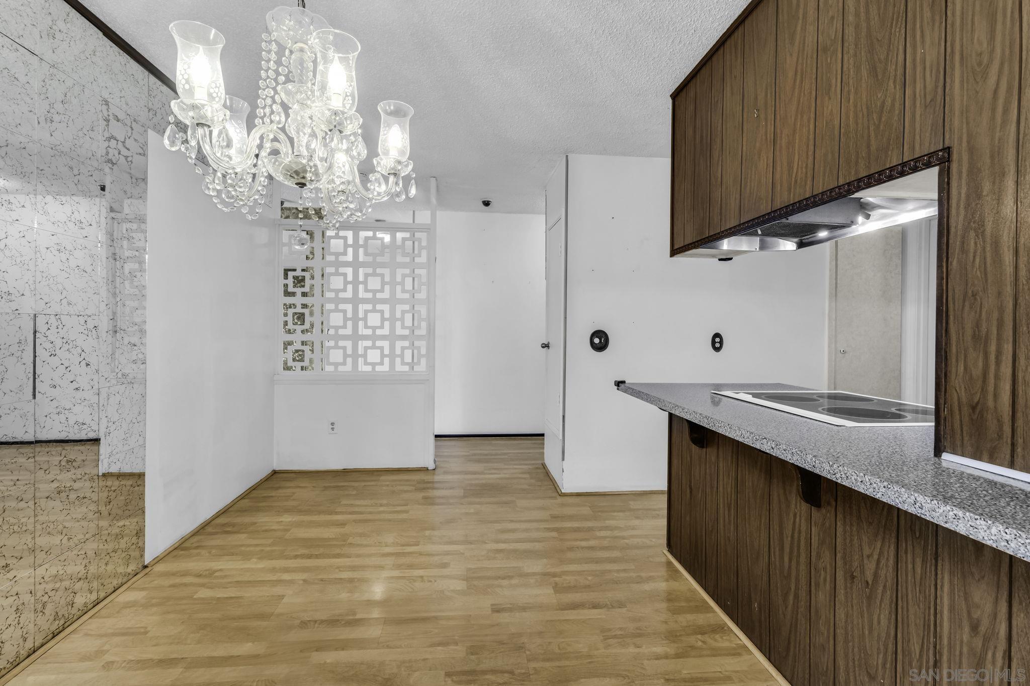 Detail Gallery Image 7 of 31 For 1454  Greycourt Way, San Diego,  CA 92114 - 4 Beds | 2 Baths