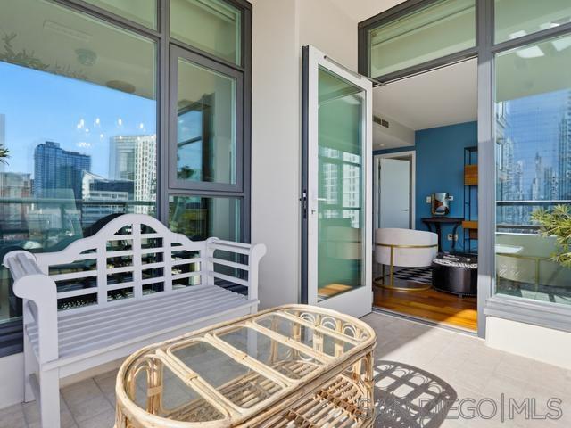 Detail Gallery Image 33 of 46 For 1199  Pacific Hwy  1303, San Diego,  CA 92101 - 1 Beds | 1/1 Baths