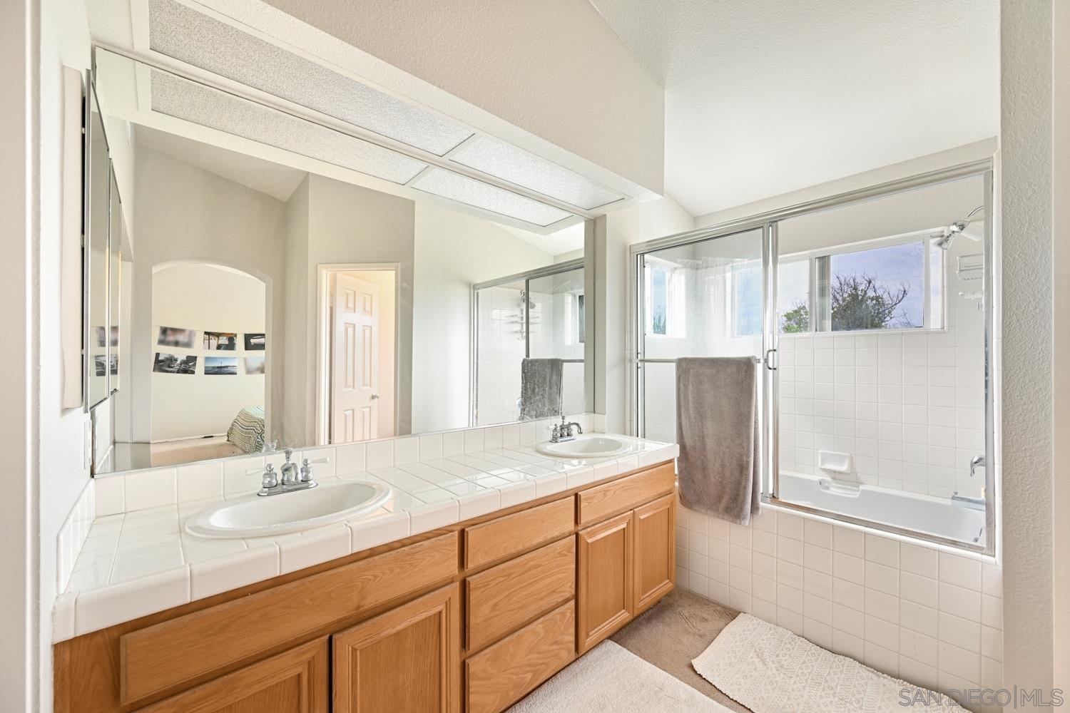 Detail Gallery Image 12 of 19 For 740  Avenida Codorniz, San Marcos,  CA 92069 - 3 Beds | 2/1 Baths