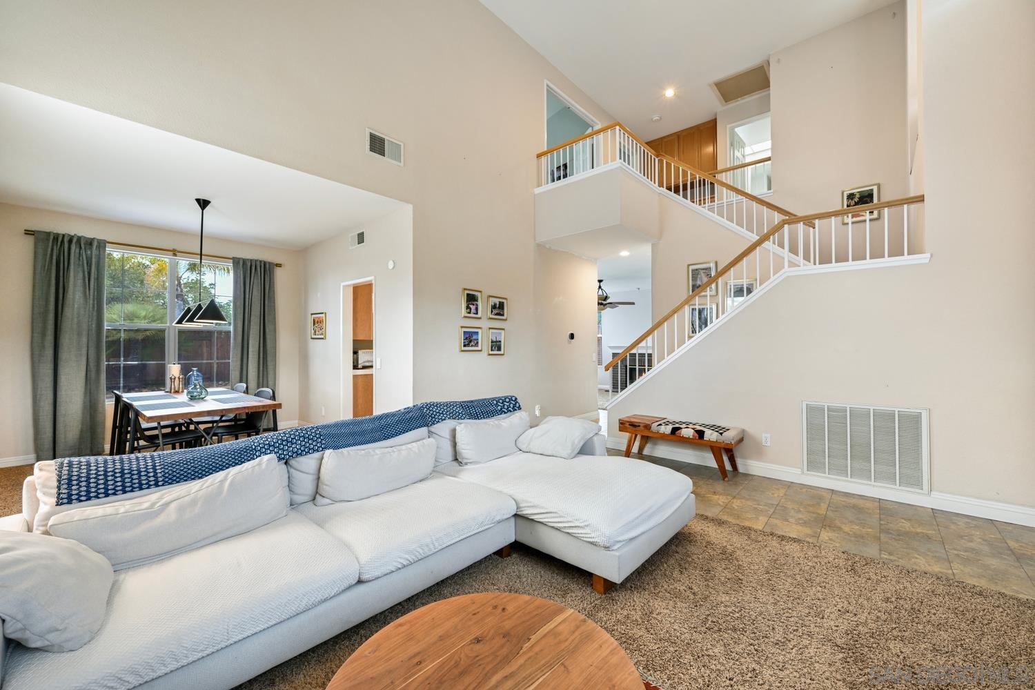 Detail Gallery Image 3 of 19 For 740  Avenida Codorniz, San Marcos,  CA 92069 - 3 Beds | 2/1 Baths