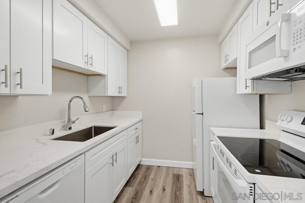 Detail Gallery Image 13 of 33 For 3972  Jackdaw  #114,  San Diego,  CA 92103 - 1 Beds | 1 Baths