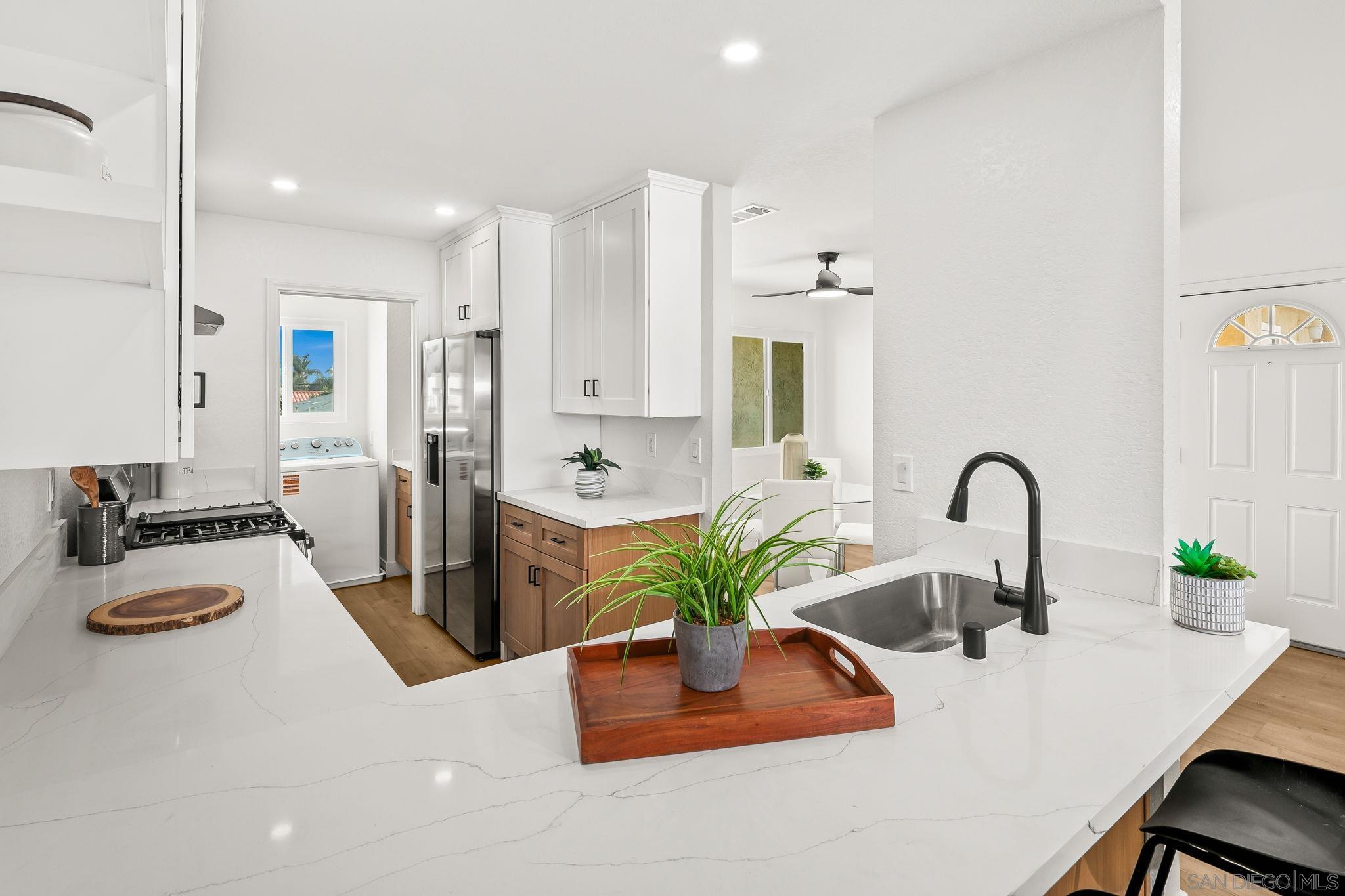 Detail Gallery Image 11 of 50 For 152  Evergreen Ave.  #4,  Imperial Beach,  CA 91932 - 2 Beds | 2 Baths