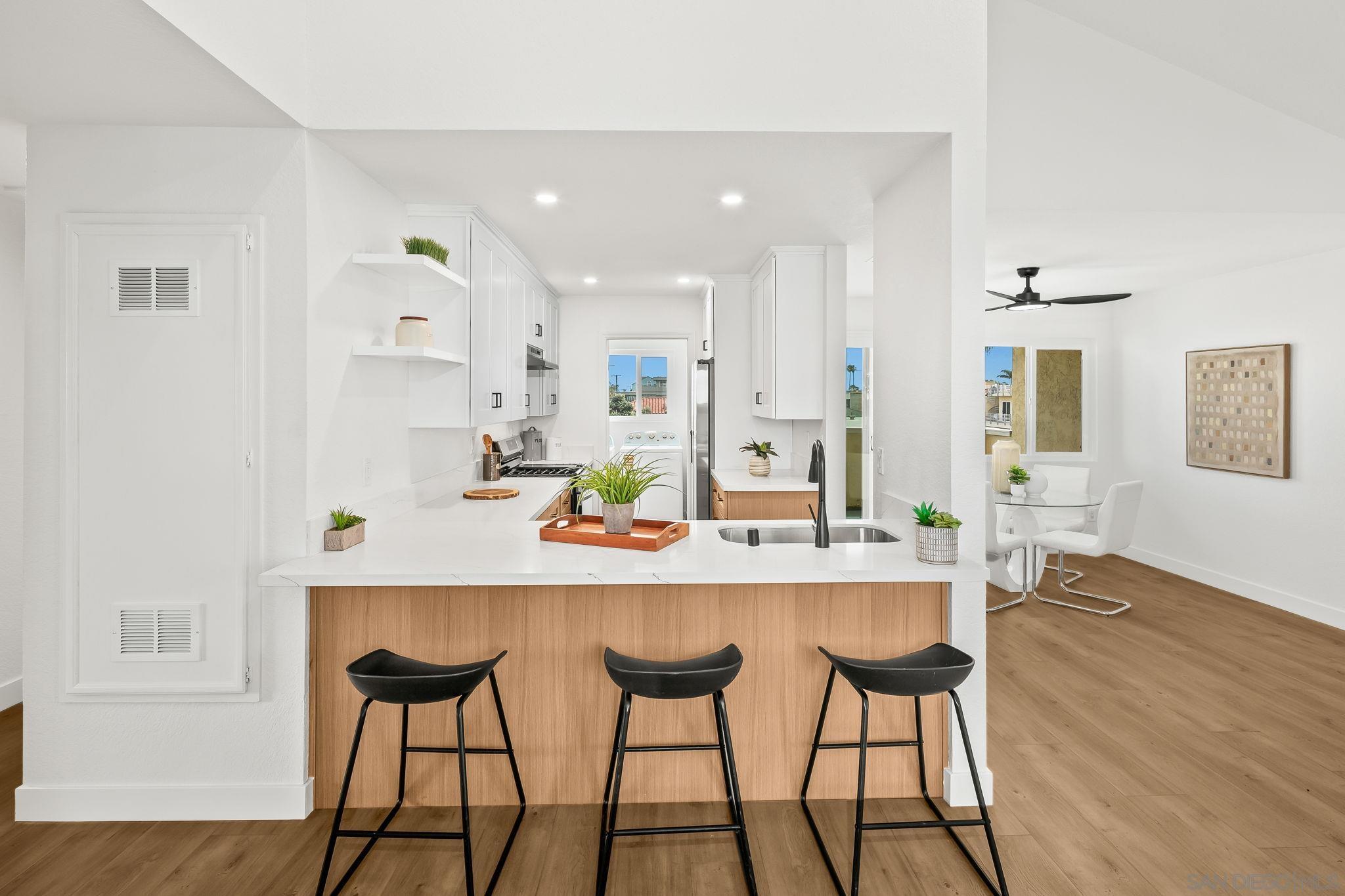 Detail Gallery Image 10 of 50 For 152  Evergreen Ave.  #4,  Imperial Beach,  CA 91932 - 2 Beds | 2 Baths