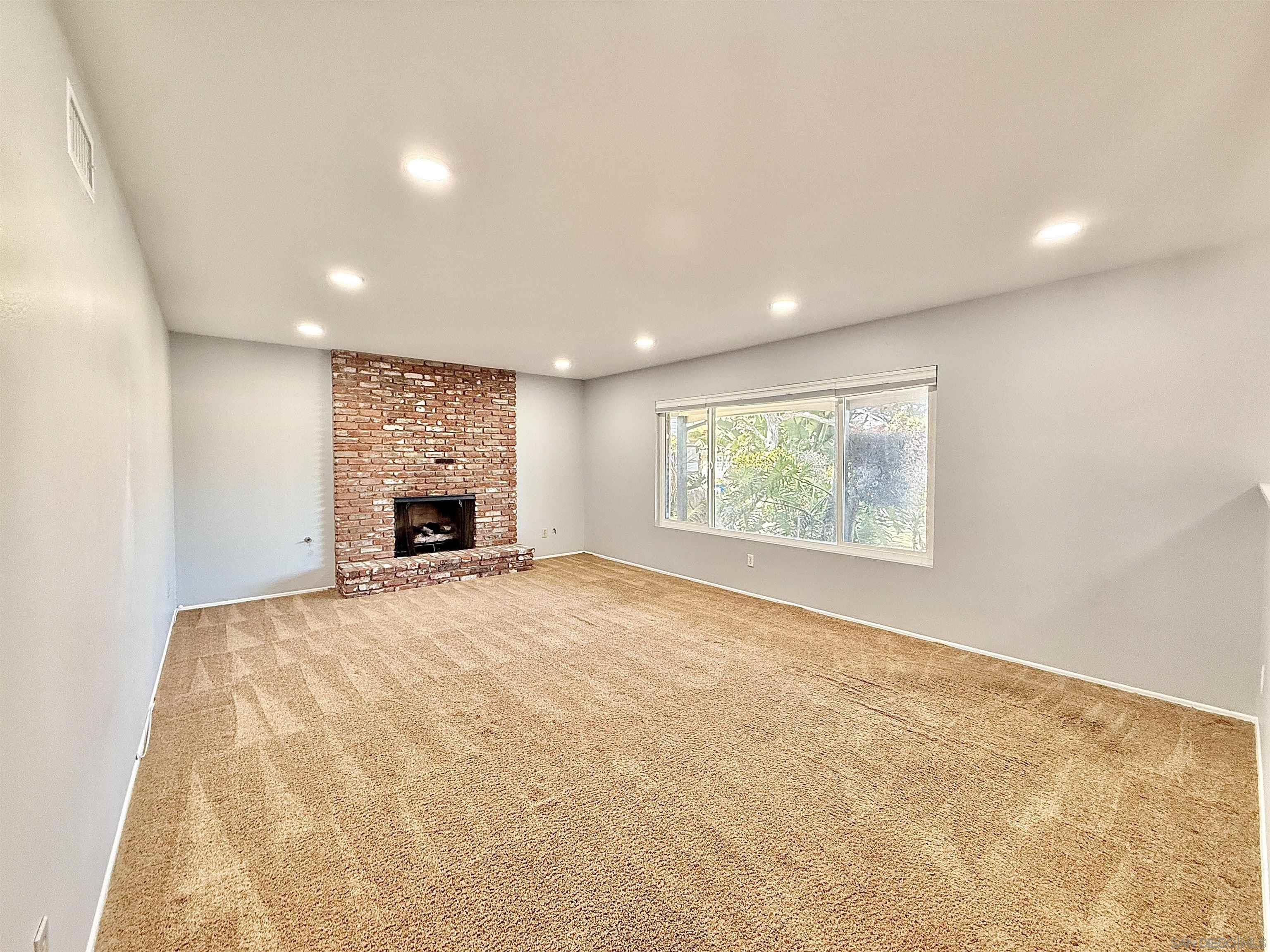 Detail Gallery Image 8 of 28 For 479  Arizona St, Chula Vista,  CA 91911 - 4 Beds | 2 Baths