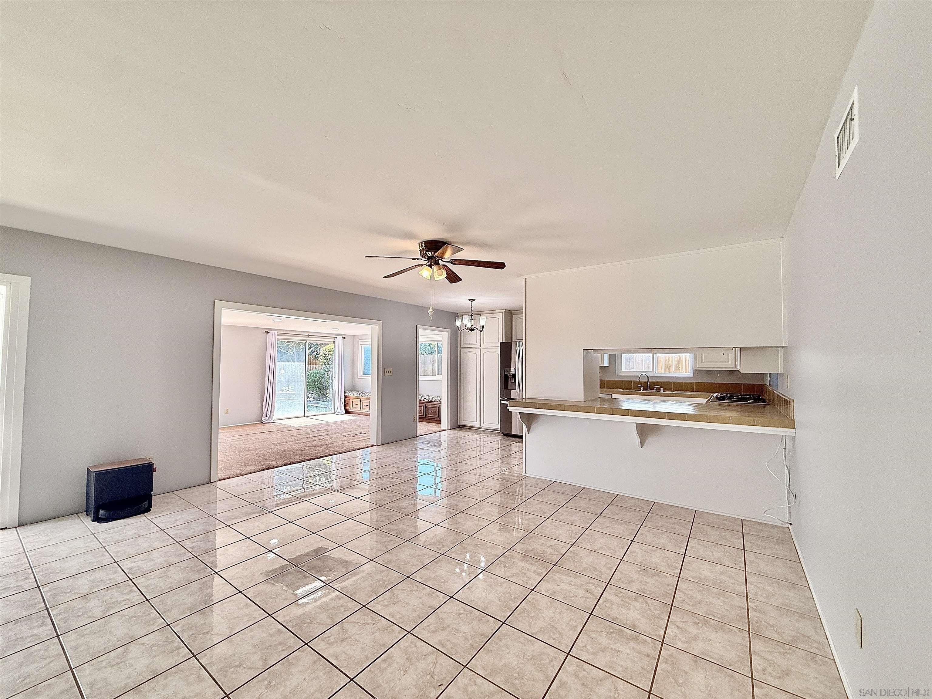 Detail Gallery Image 9 of 28 For 479  Arizona St, Chula Vista,  CA 91911 - 4 Beds | 2 Baths