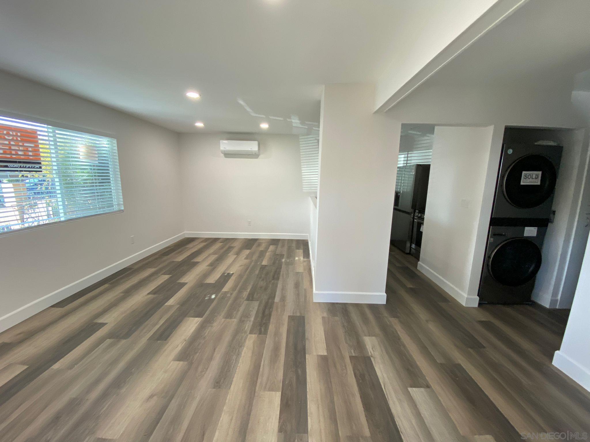 Detail Gallery Image 6 of 23 For 721  Duval St, San Diego,  CA 92102 - 3 Beds | 1 Baths