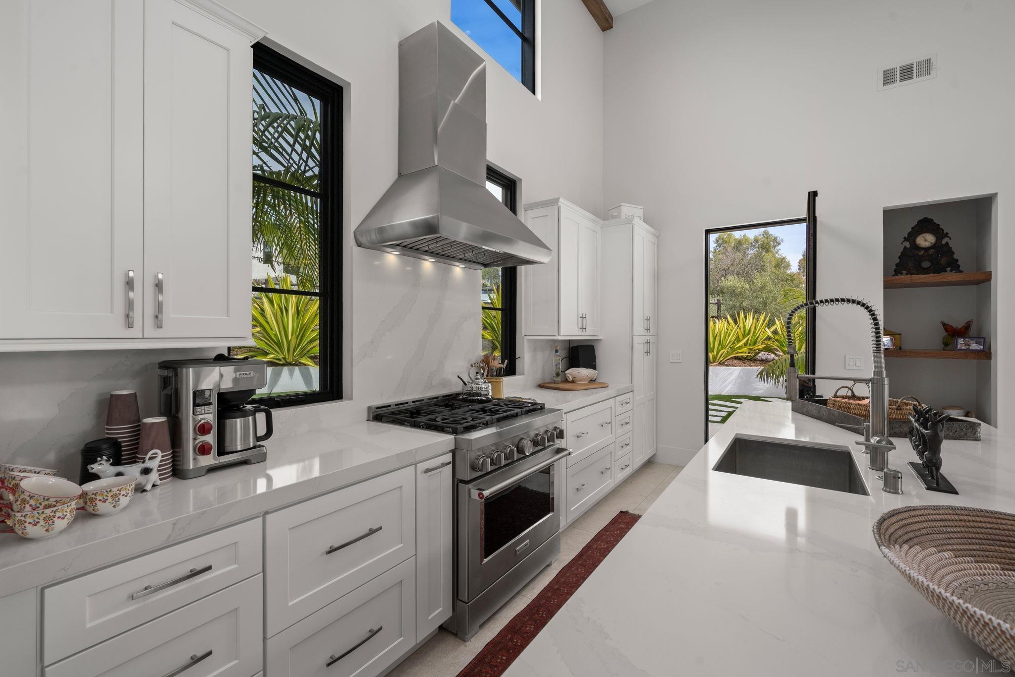 Detail Gallery Image 20 of 20 For 16786-88  Calle Hermosa, San Diego,  CA 92127 - 6 Beds | 7/1 Baths