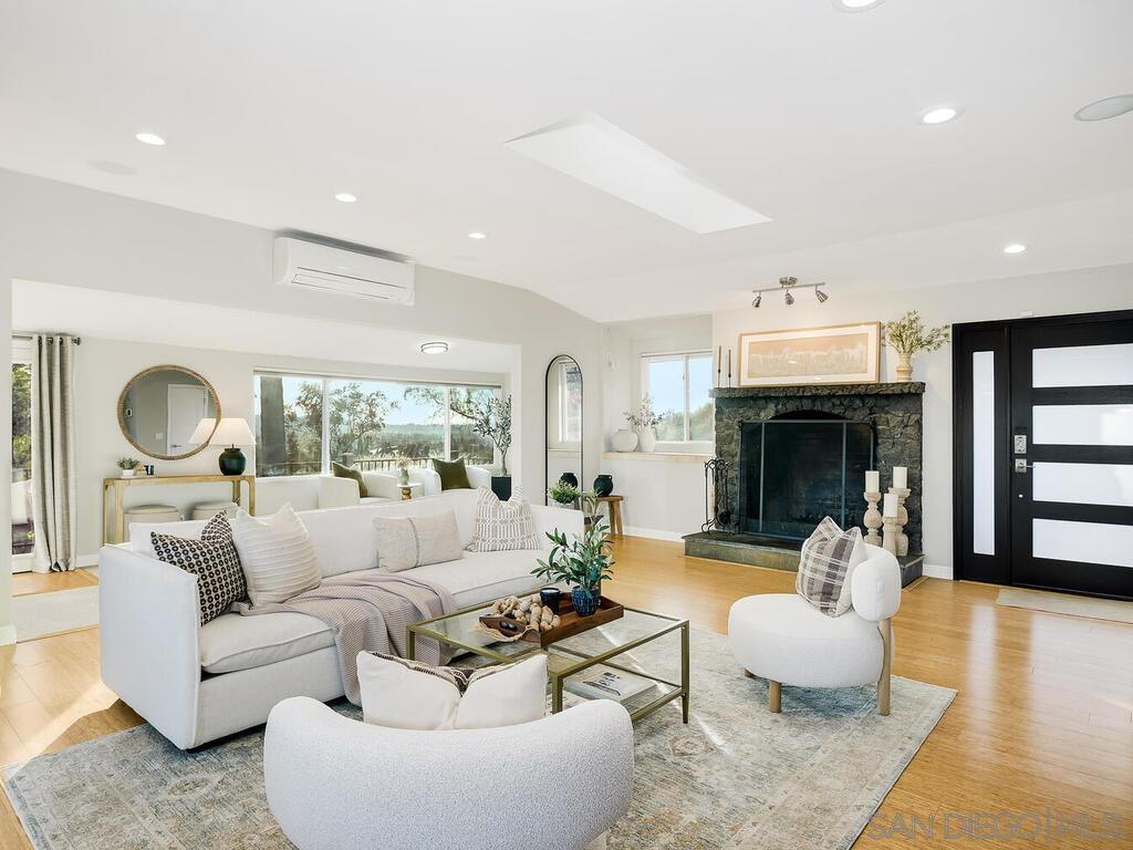 Detail Gallery Image 11 of 74 For 920  Sycamore, El Cajon,  CA 92019 - 4 Beds | 3 Baths