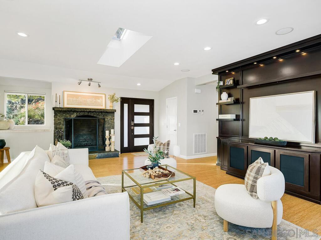 Detail Gallery Image 10 of 74 For 920  Sycamore, El Cajon,  CA 92019 - 4 Beds | 3 Baths