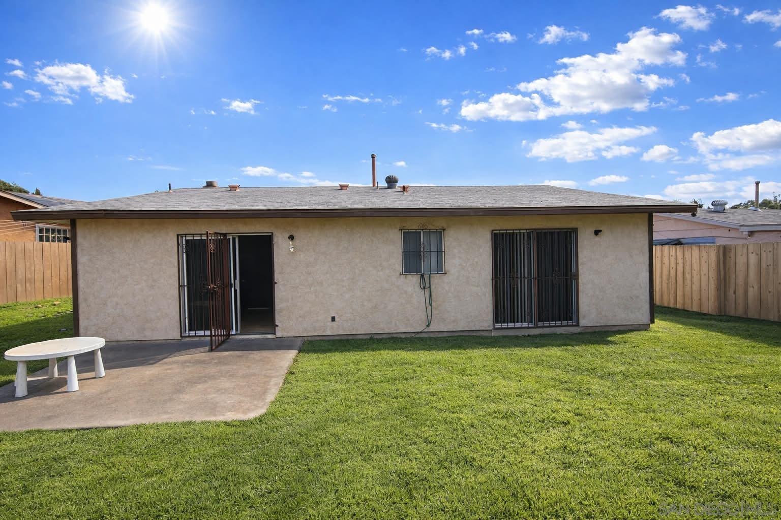 Detail Gallery Image 11 of 58 For 646  Sage Way, San Diego,  CA 92114 - 3 Beds | 2 Baths