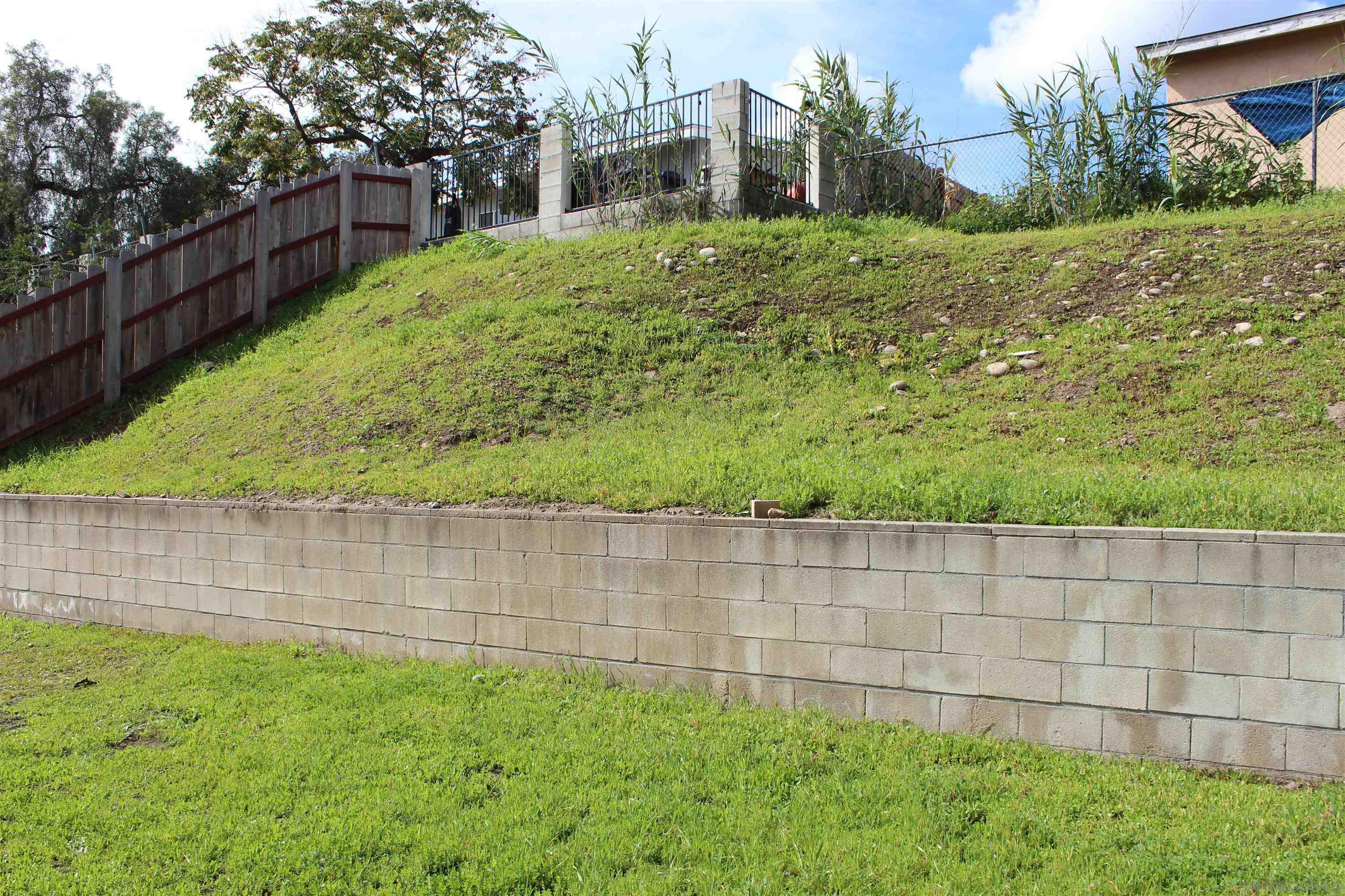 Detail Gallery Image 12 of 58 For 646  Sage Way, San Diego,  CA 92114 - 3 Beds | 2 Baths