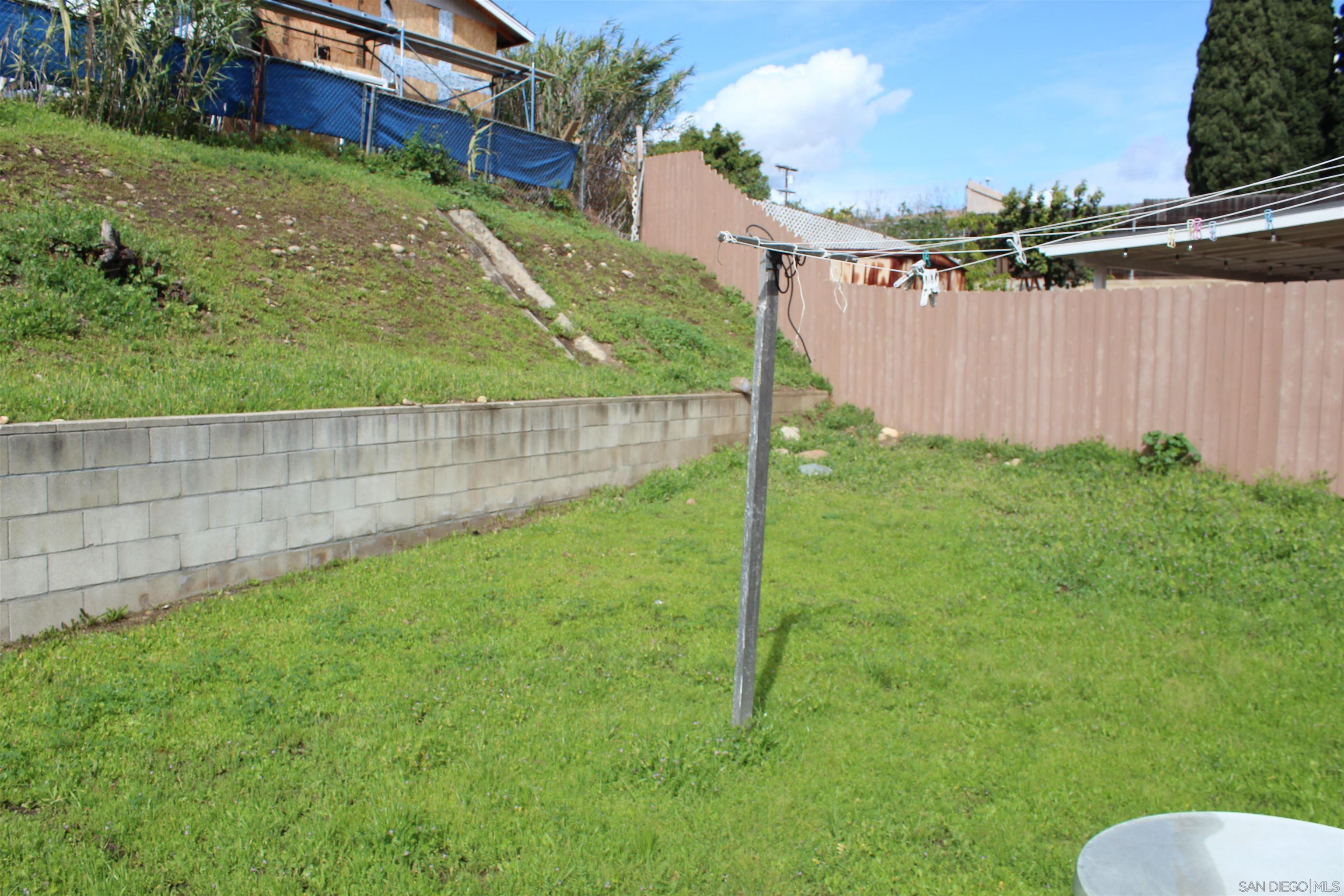 Detail Gallery Image 14 of 58 For 646  Sage Way, San Diego,  CA 92114 - 3 Beds | 2 Baths