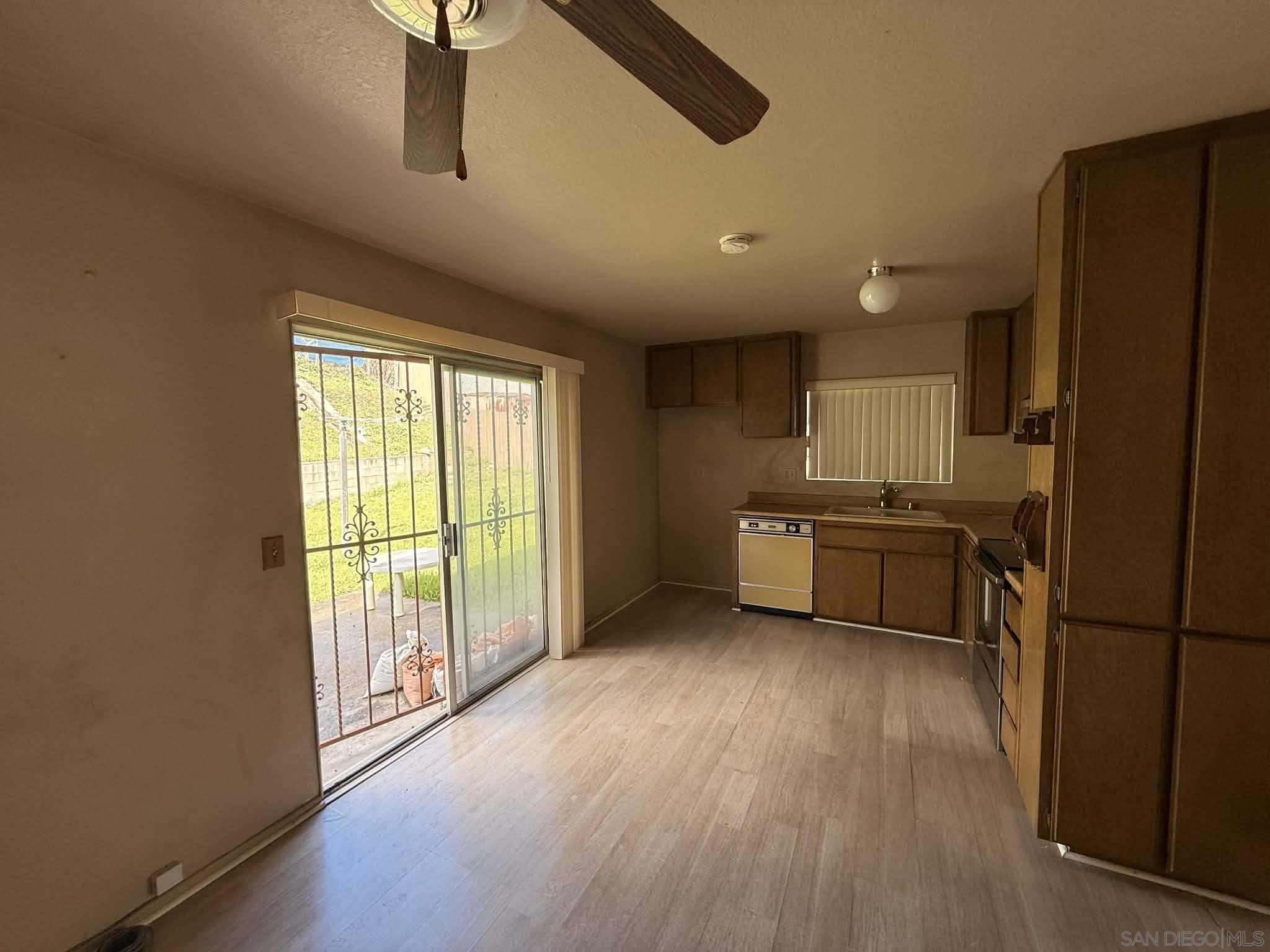 Detail Gallery Image 43 of 58 For 646  Sage Way, San Diego,  CA 92114 - 3 Beds | 2 Baths