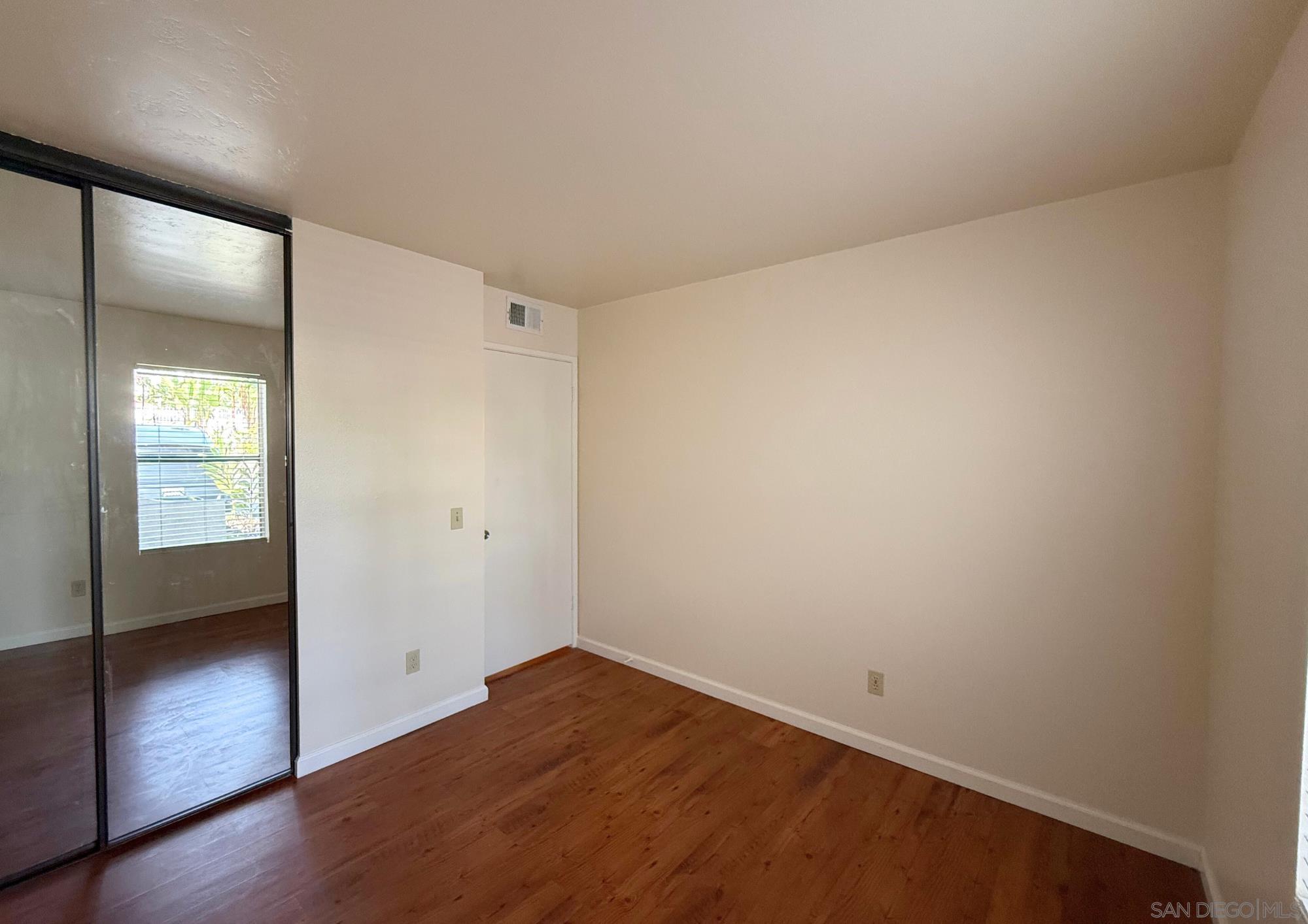 Detail Gallery Image 20 of 28 For 9392  Twin Trails Dr  105, San Diego,  CA 92129 - 2 Beds | 2 Baths