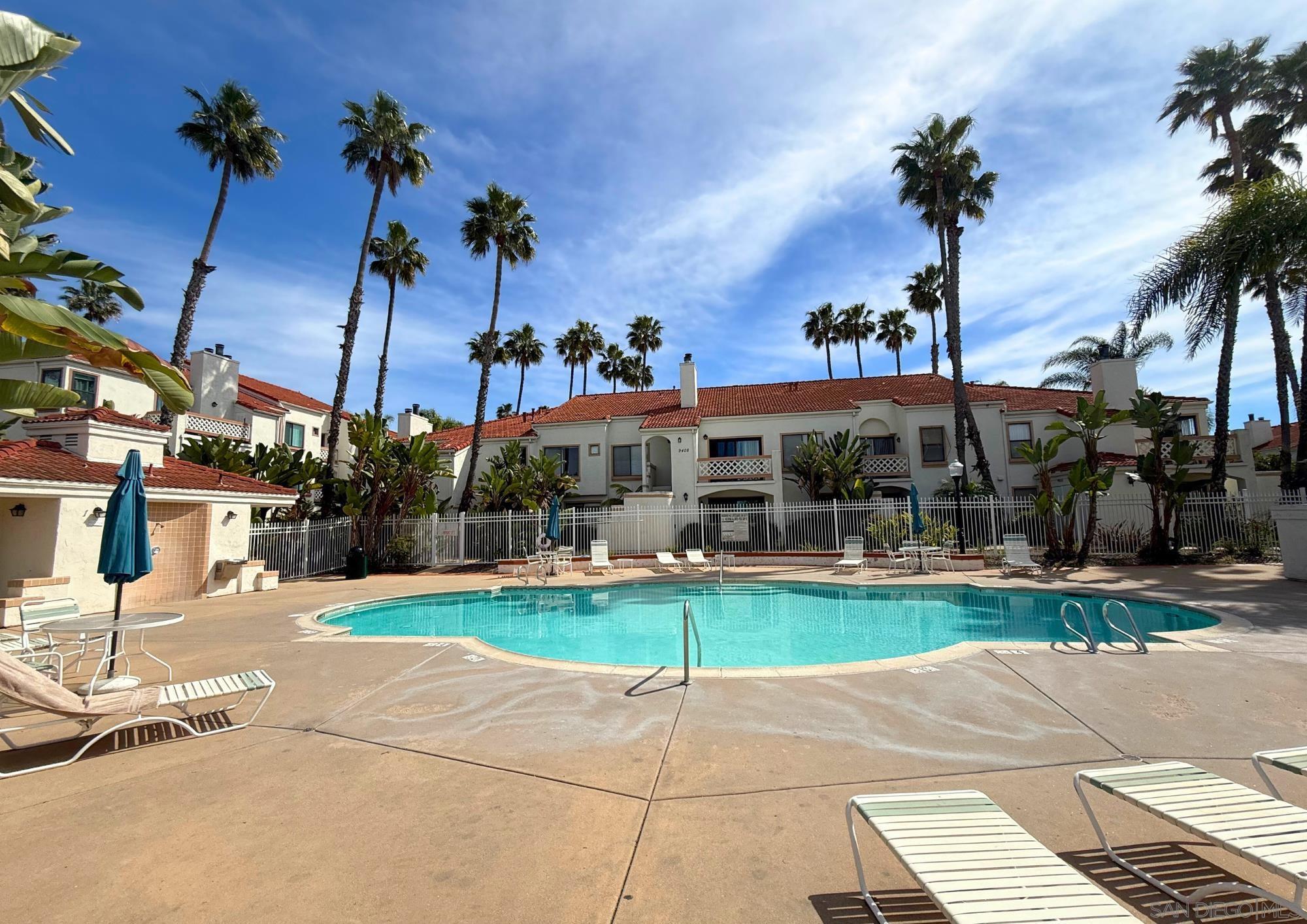 Detail Gallery Image 25 of 28 For 9392  Twin Trails Dr  105, San Diego,  CA 92129 - 2 Beds | 2 Baths