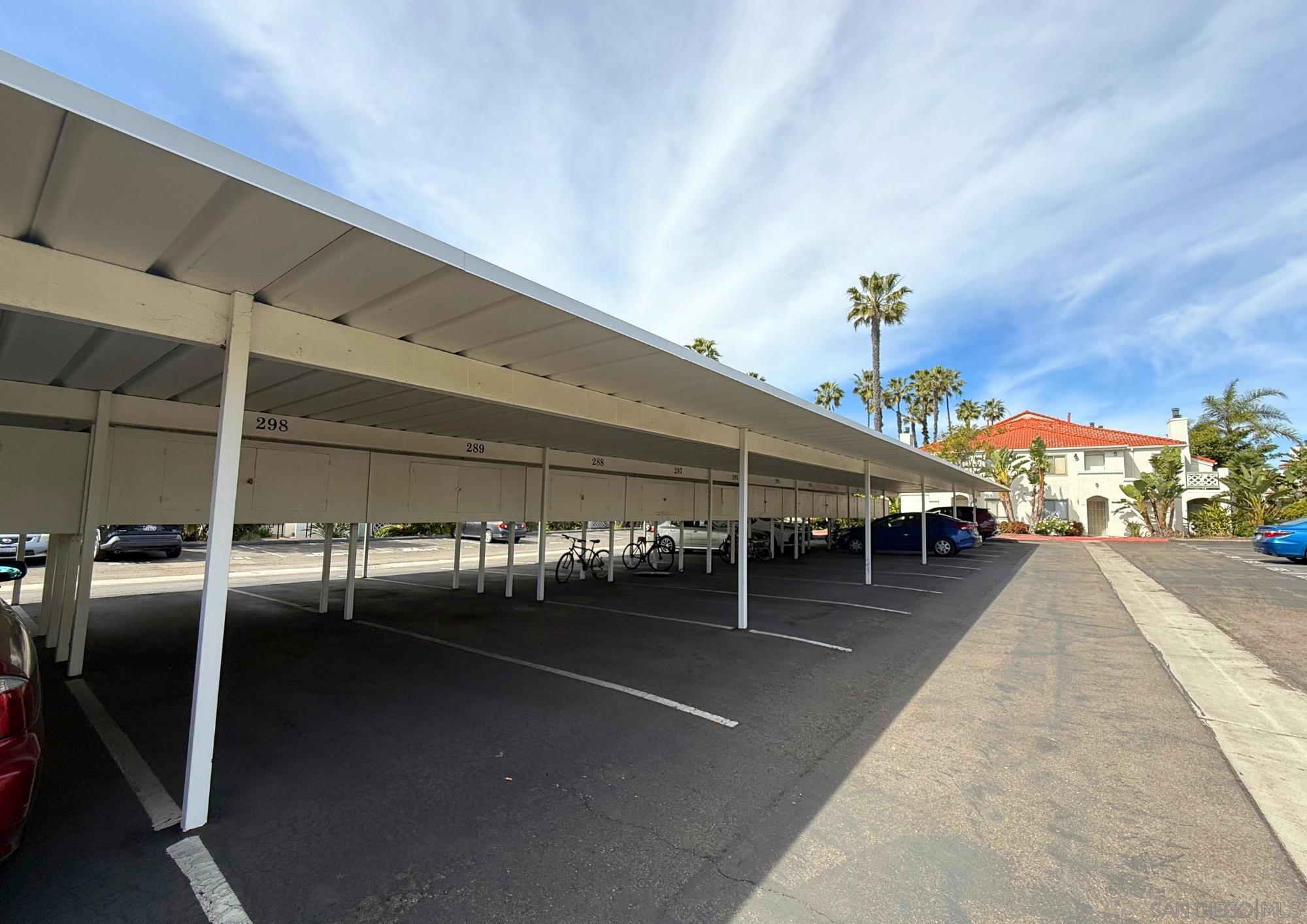 Detail Gallery Image 27 of 28 For 9392  Twin Trails Dr  105, San Diego,  CA 92129 - 2 Beds | 2 Baths