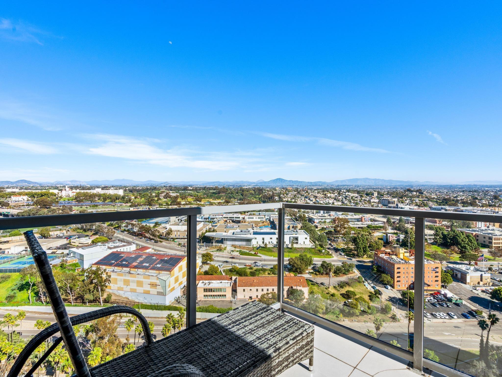 Detail Gallery Image 11 of 36 For 1441  9th Ave  2401, San Diego,  CA 92101 - 3 Beds | 3 Baths