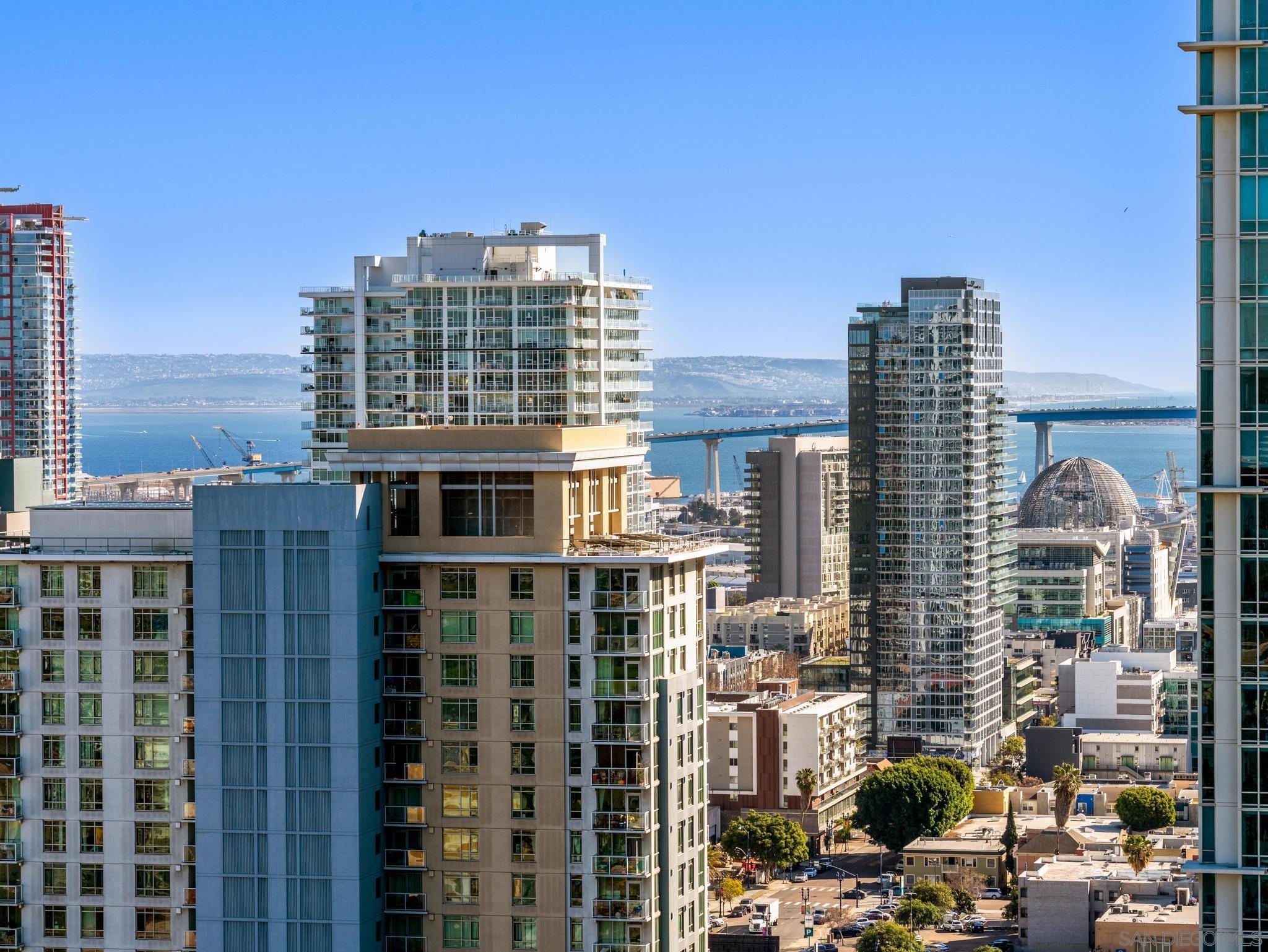 Detail Gallery Image 9 of 36 For 1441  9th Ave  2401, San Diego,  CA 92101 - 3 Beds | 3 Baths