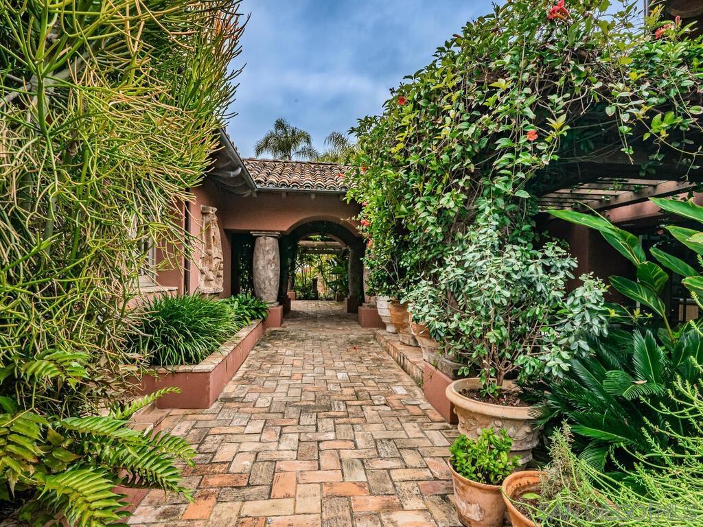 Detail Gallery Image 6 of 36 For 17116  Paseo Hermosa  Unit a, Rancho Santa Fe,  CA 92067 - 2 Beds | 2 Baths