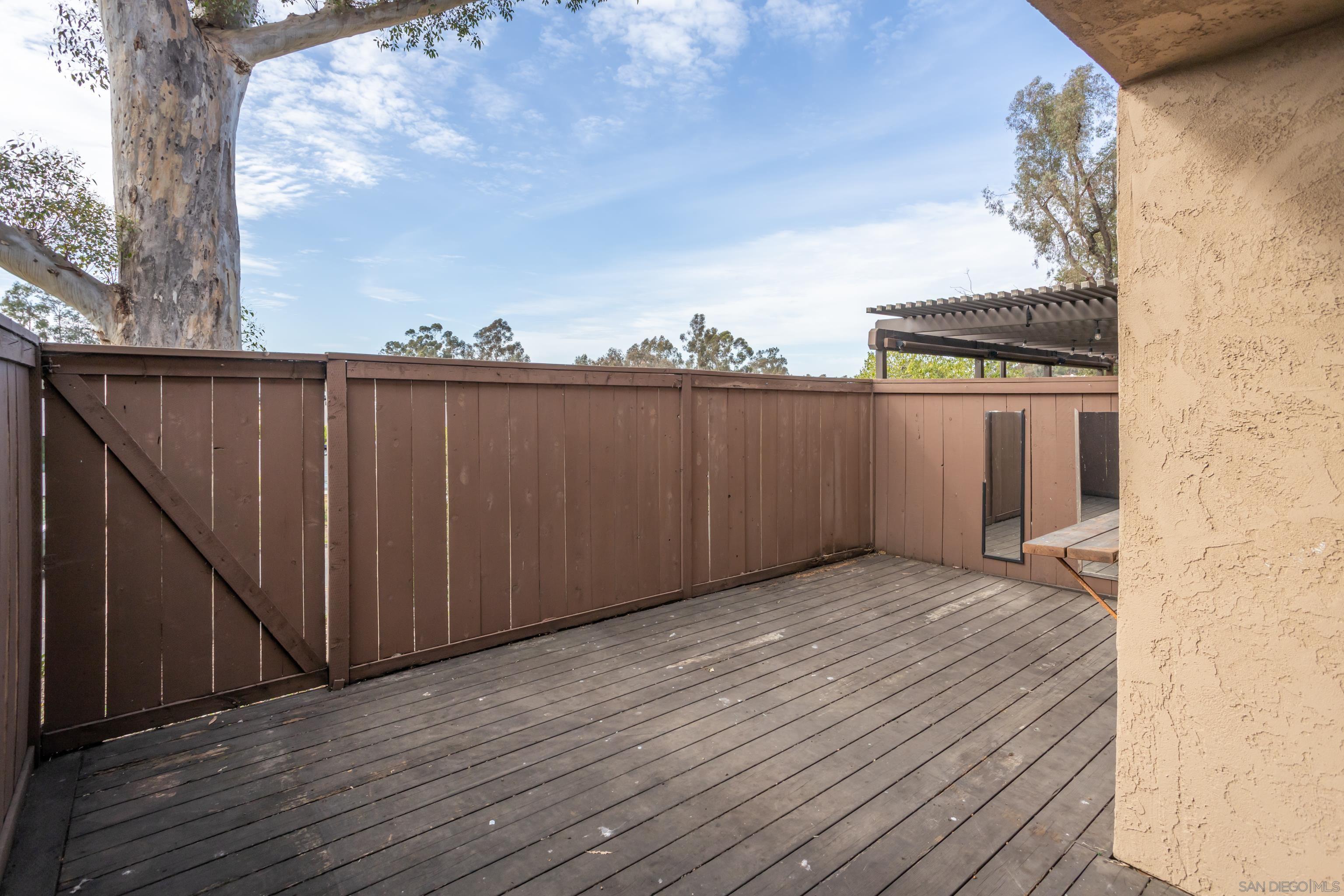 Detail Gallery Image 7 of 11 For 9744  Caminito Doha, San Diego,  CA 92131 - 2 Beds | 2/1 Baths