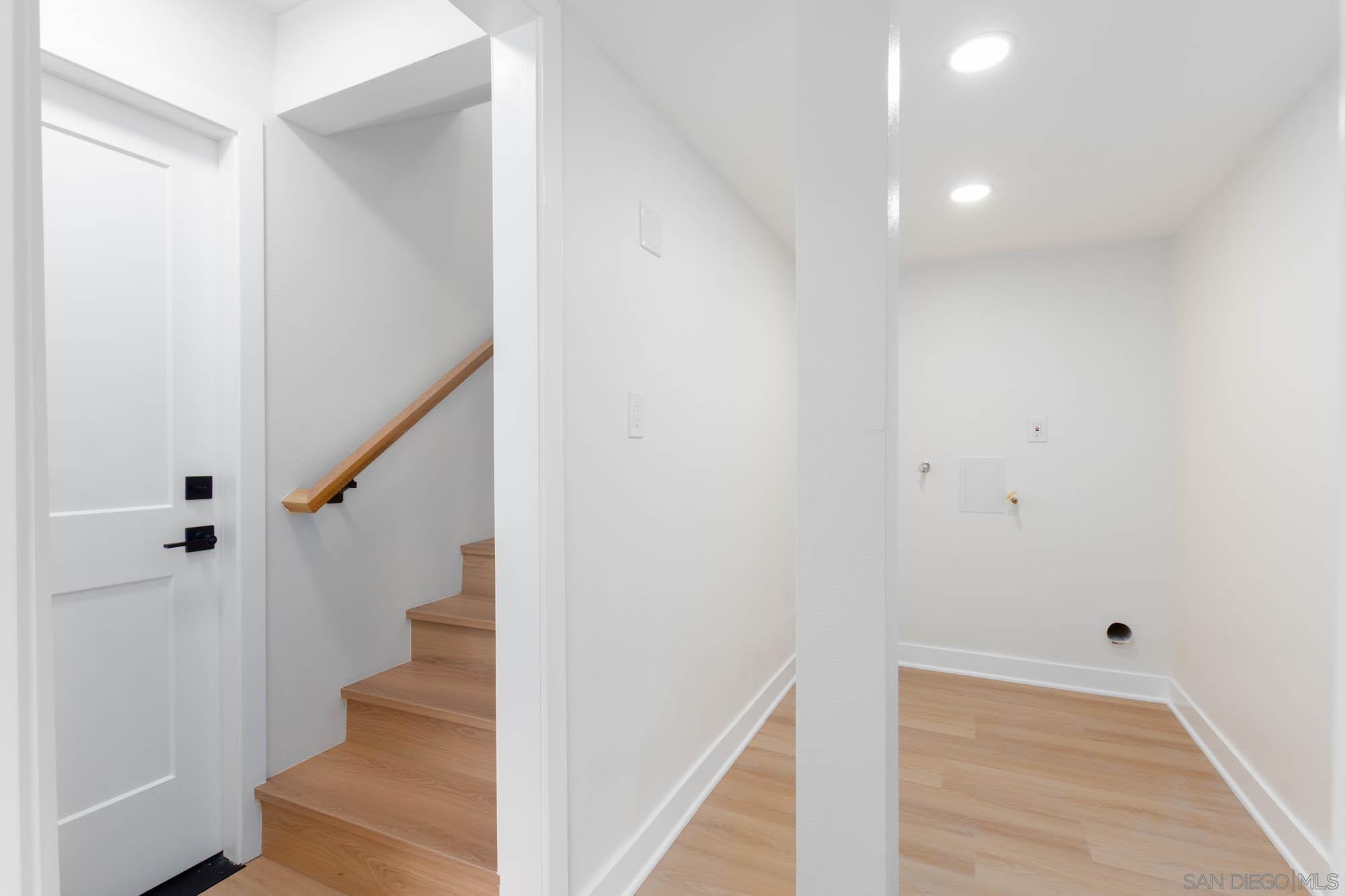 Detail Gallery Image 26 of 60 For 361 E Indian Rock Rd, Vista,  CA 92084 - 4 Beds | 3 Baths