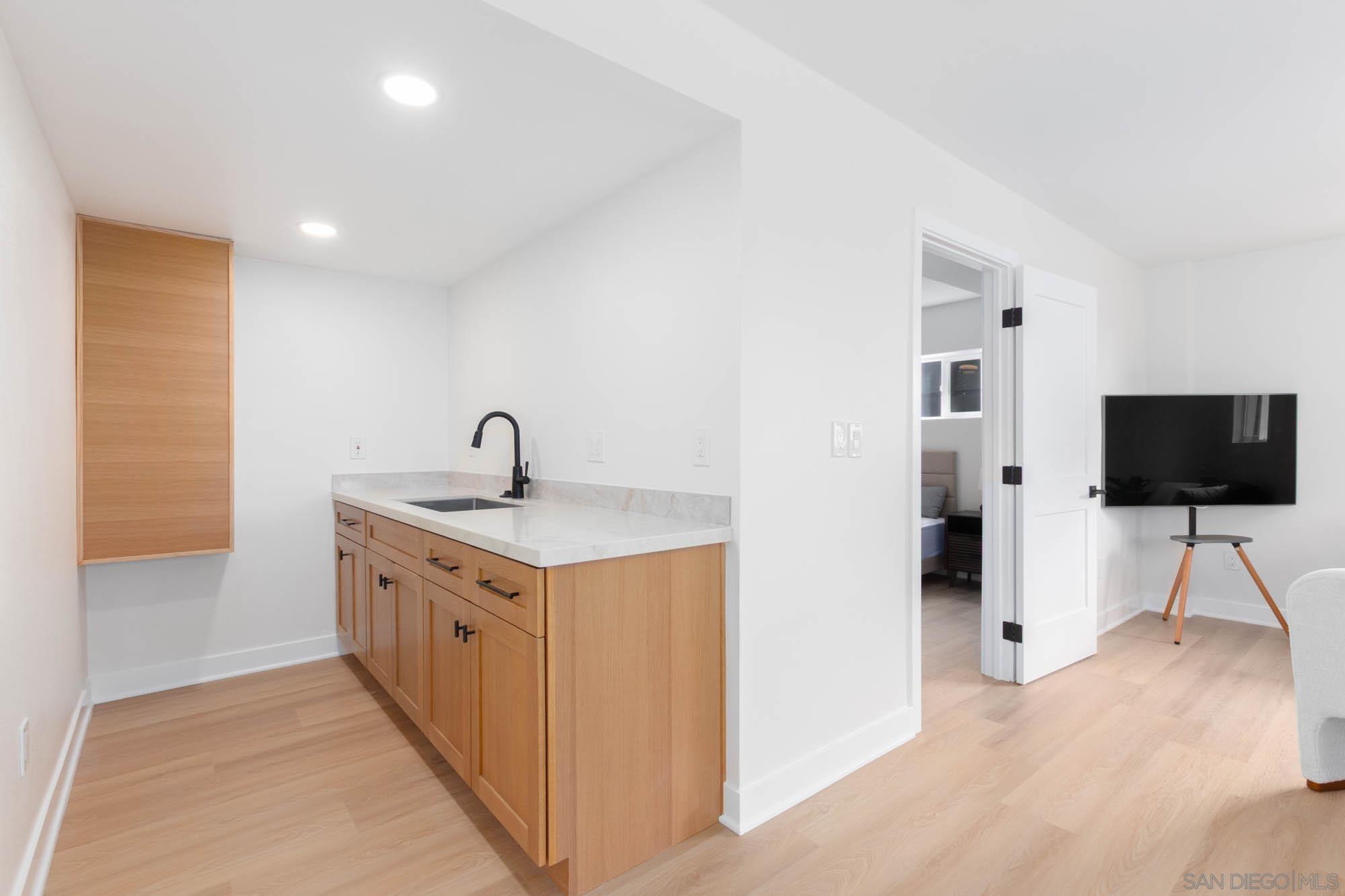 Detail Gallery Image 28 of 60 For 361 E Indian Rock Rd, Vista,  CA 92084 - 4 Beds | 3 Baths