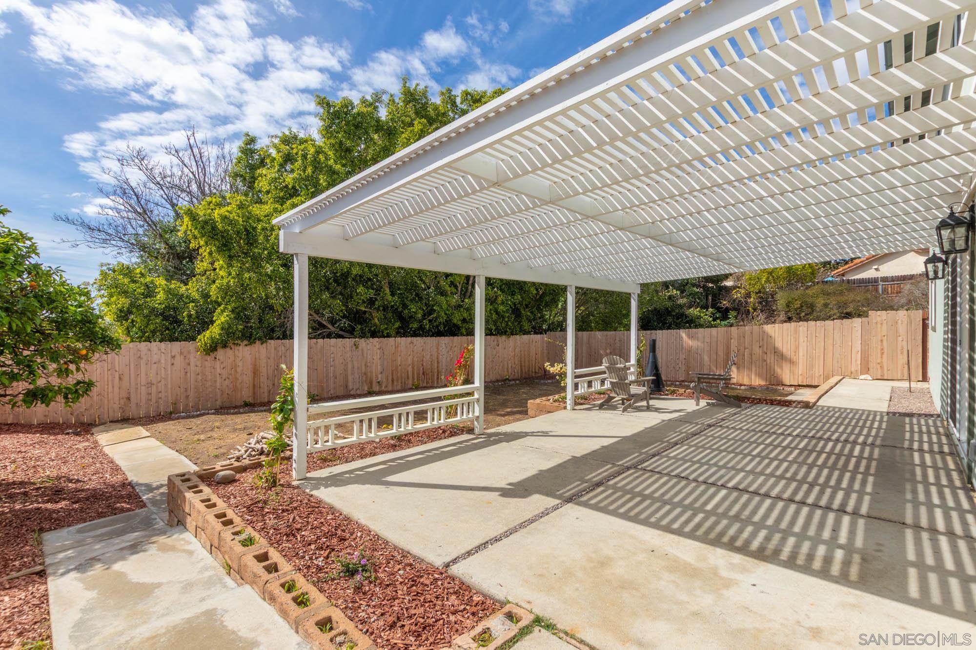 Detail Gallery Image 37 of 60 For 361 E Indian Rock Rd, Vista,  CA 92084 - 4 Beds | 3 Baths