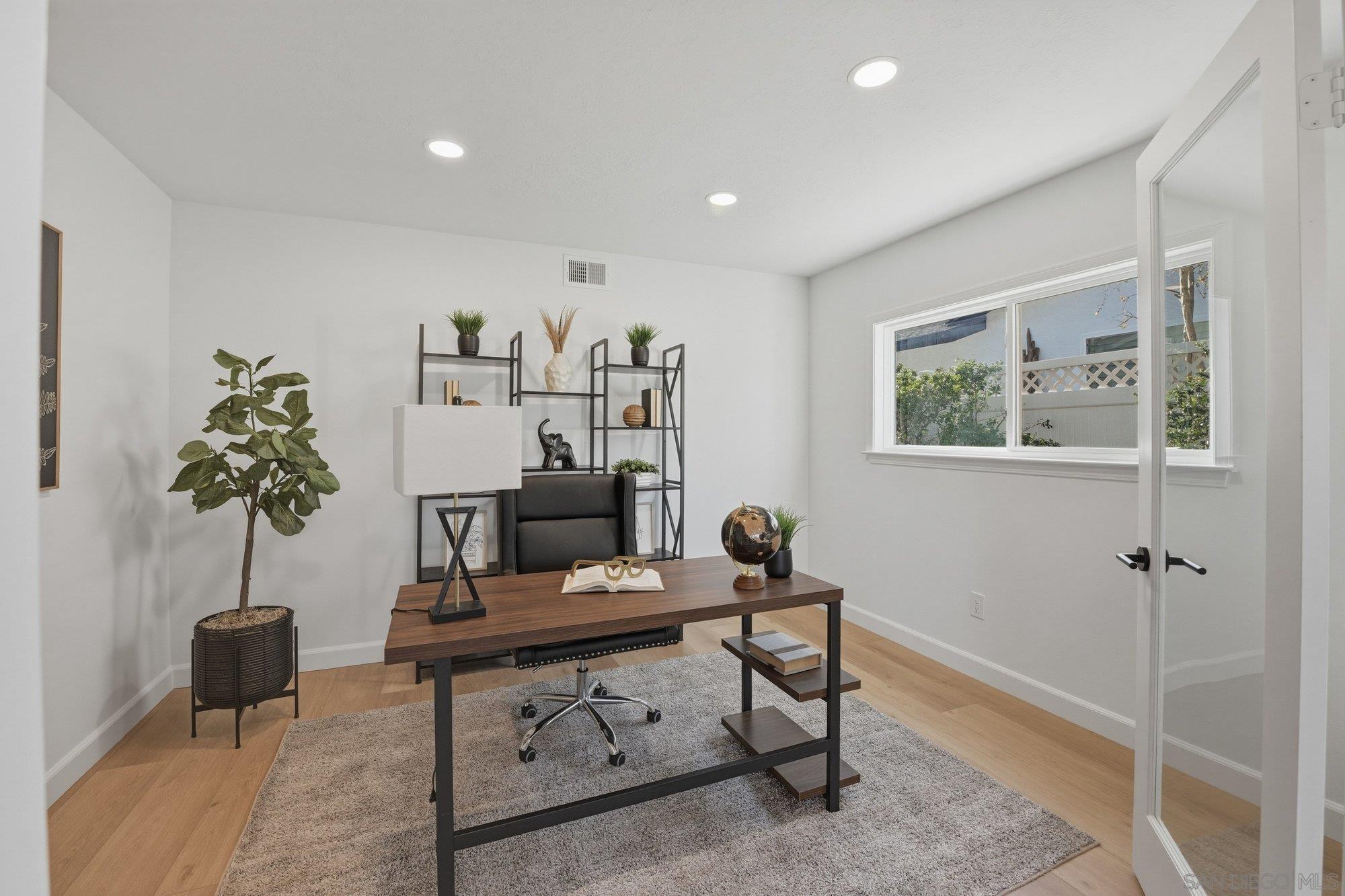 Detail Gallery Image 17 of 41 For 2644  La Costa Ave, Carlsbad,  CA 92009 - 4 Beds | 3 Baths