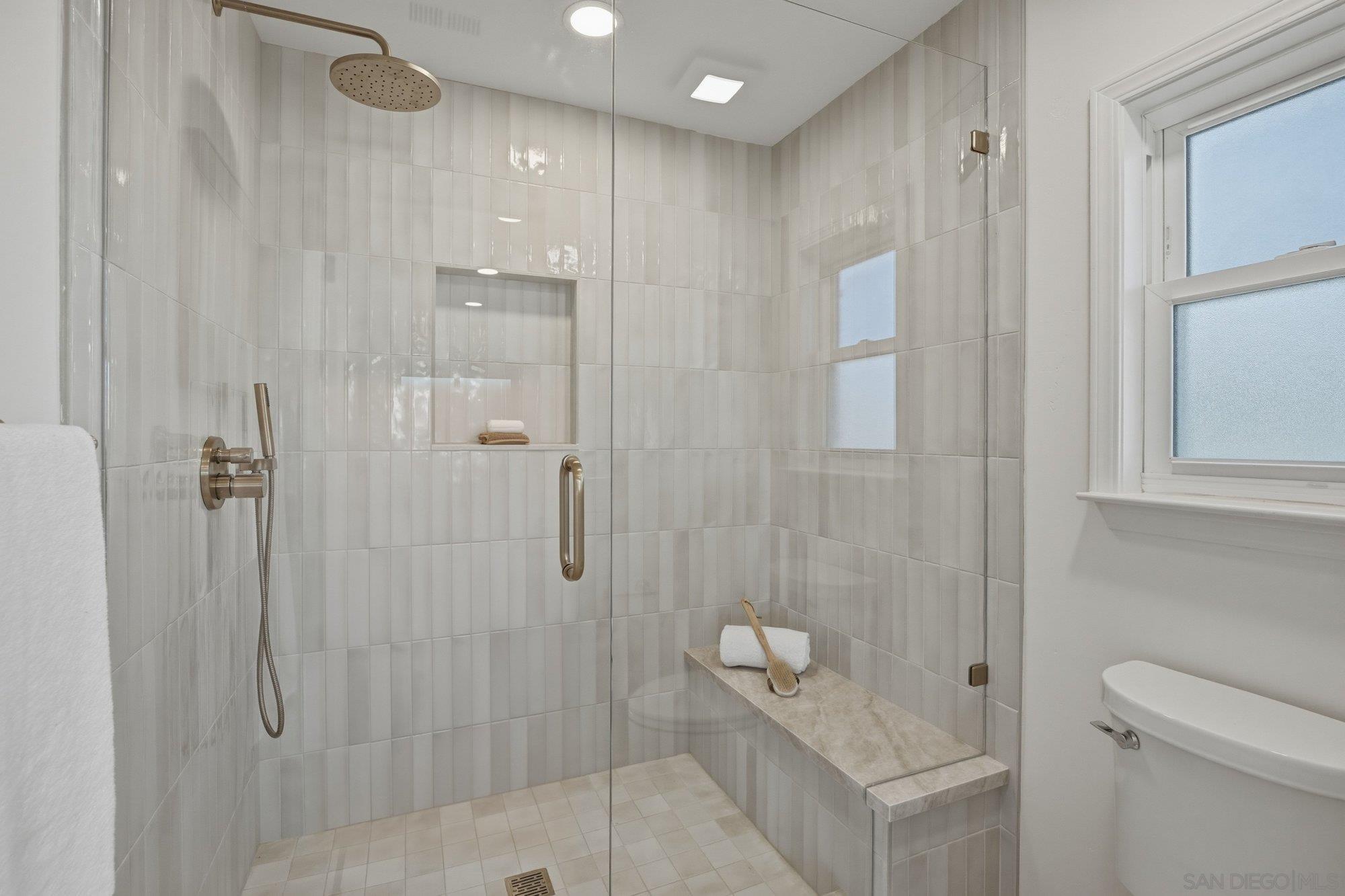 Detail Gallery Image 26 of 41 For 2644  La Costa Ave, Carlsbad,  CA 92009 - 4 Beds | 3 Baths