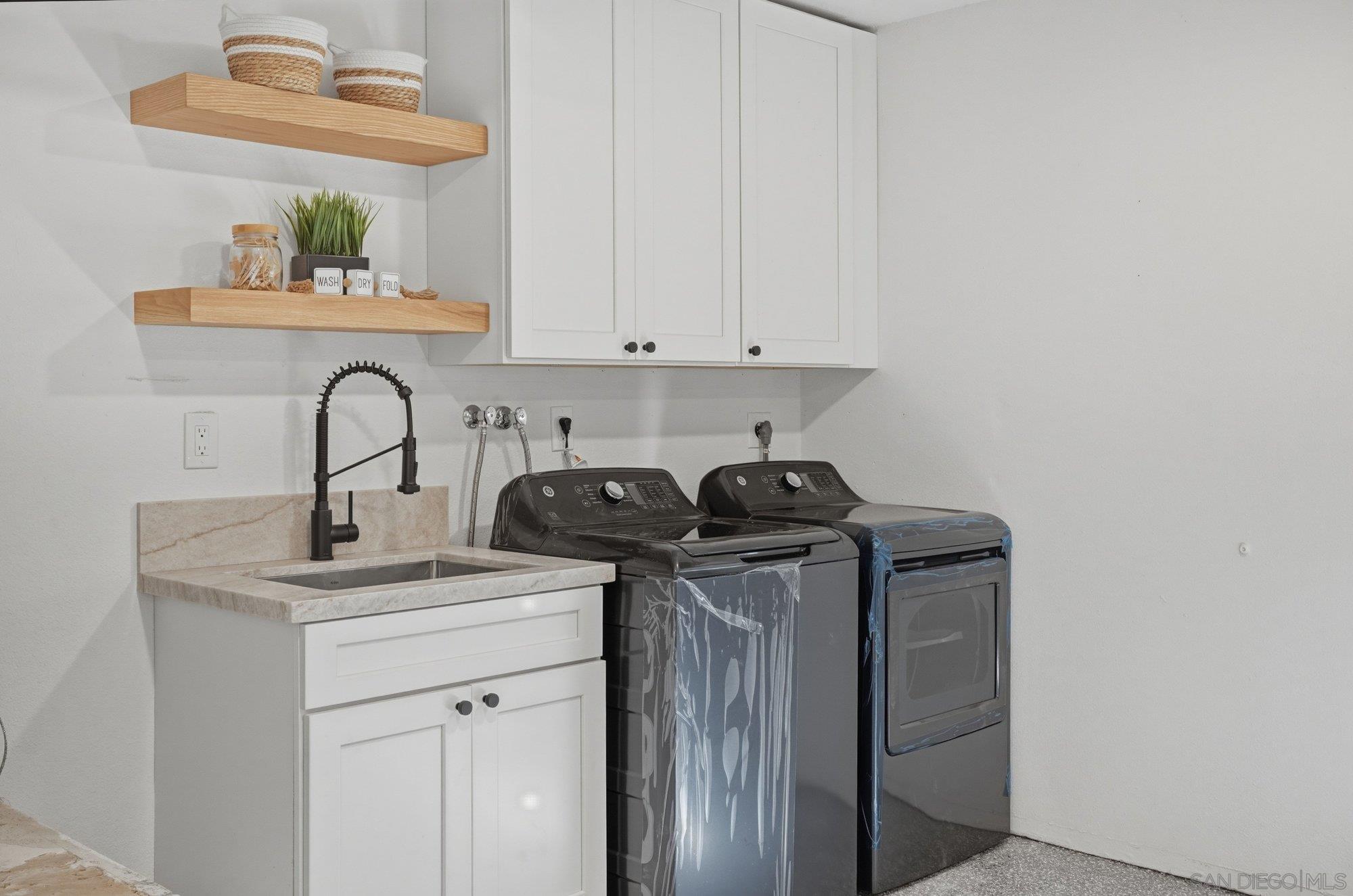 Detail Gallery Image 34 of 41 For 2644  La Costa Ave, Carlsbad,  CA 92009 - 4 Beds | 3 Baths